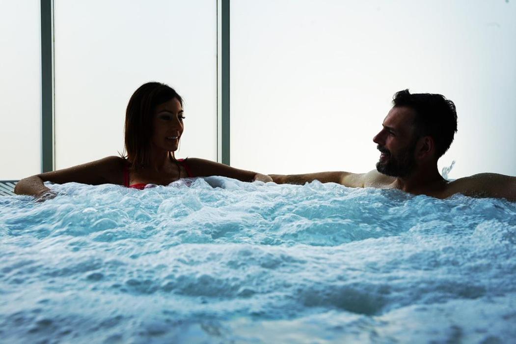 Jacuzzi