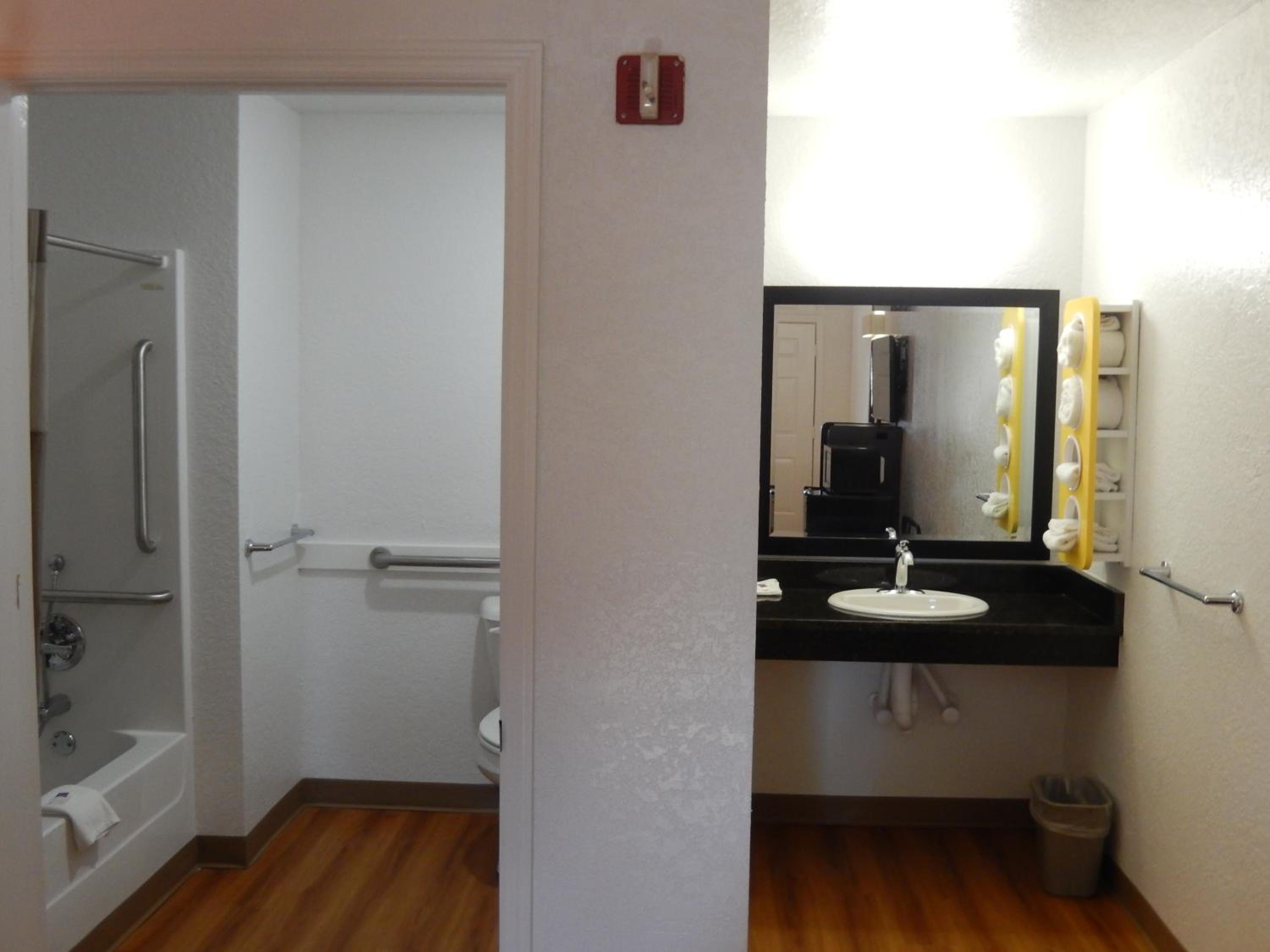 Photo 48