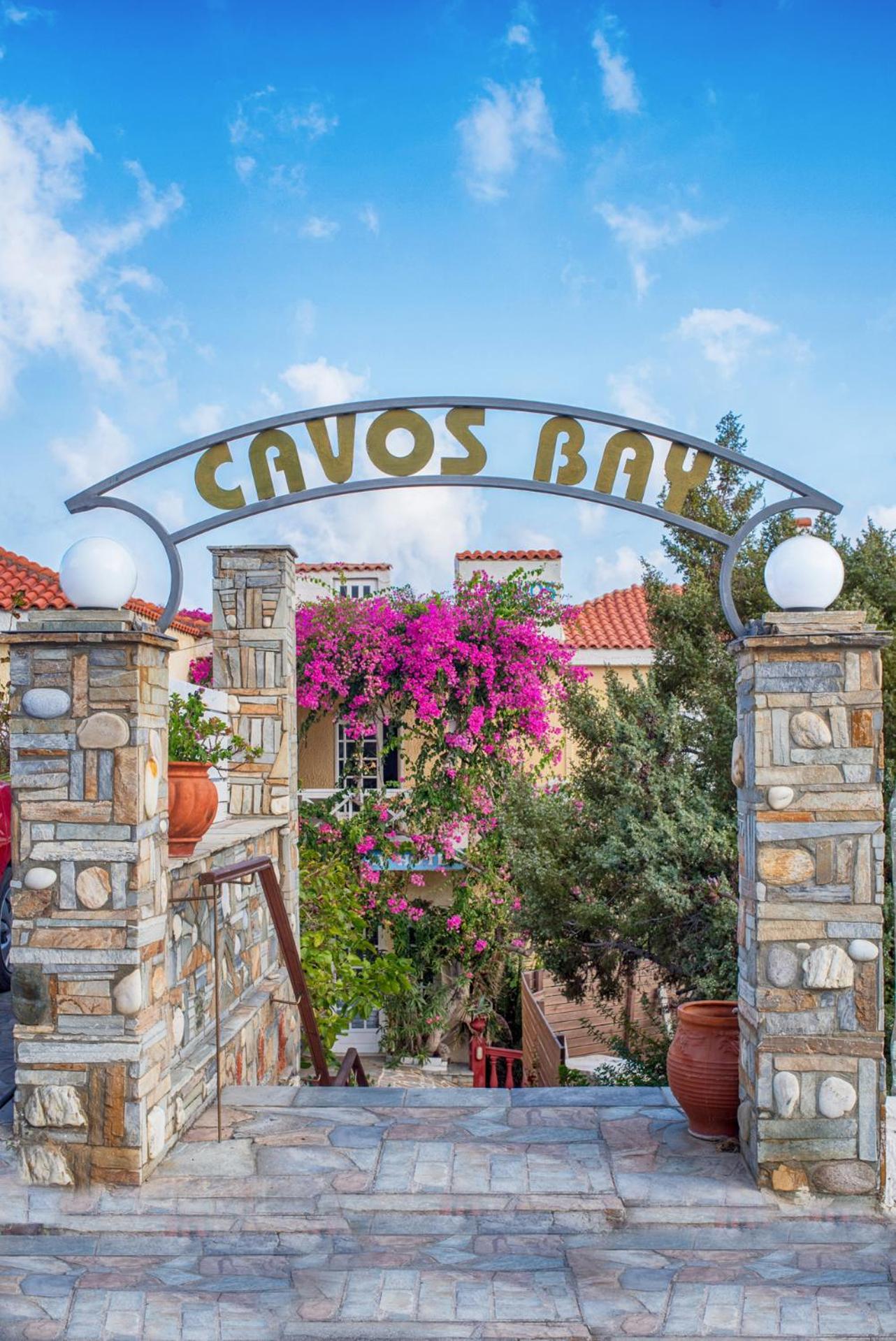 Hotel Cavos Bay Hotel & Studios - Image 1