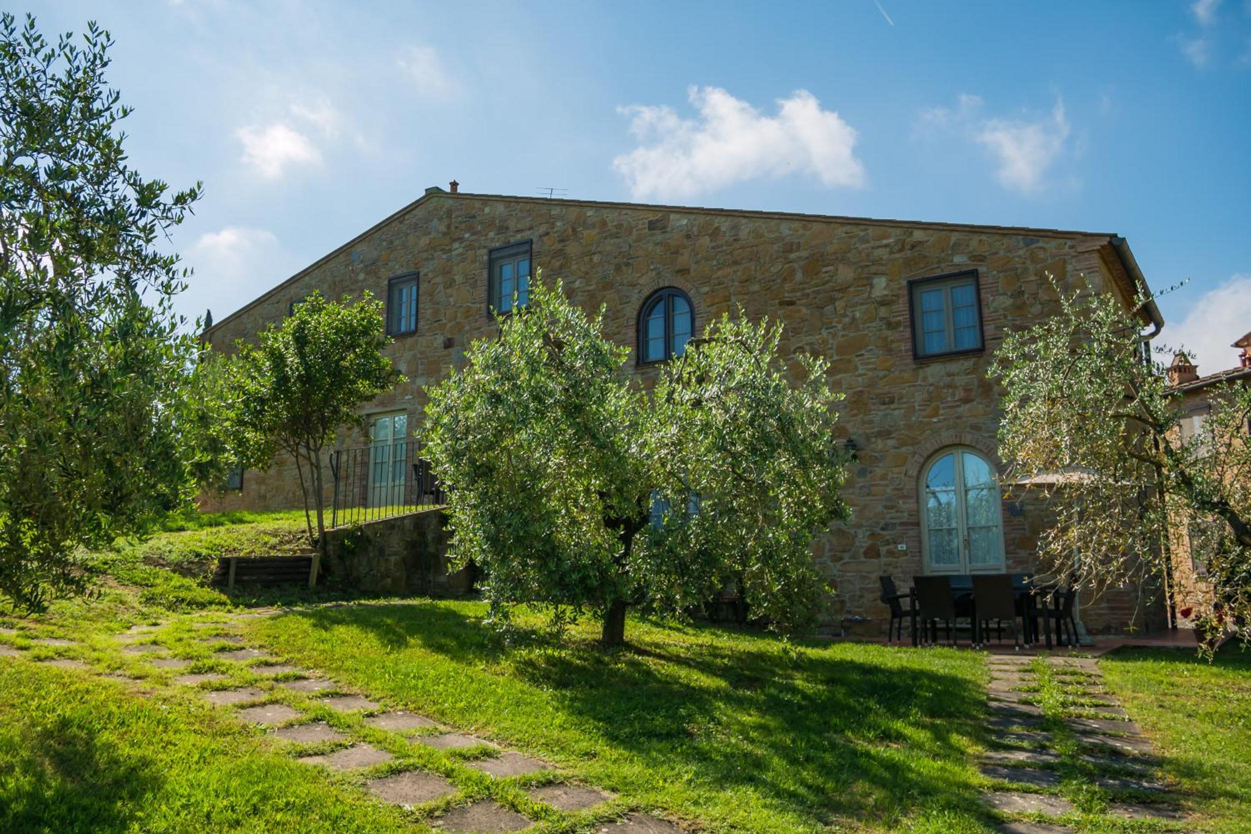 Borgo Di Collelungo view 2