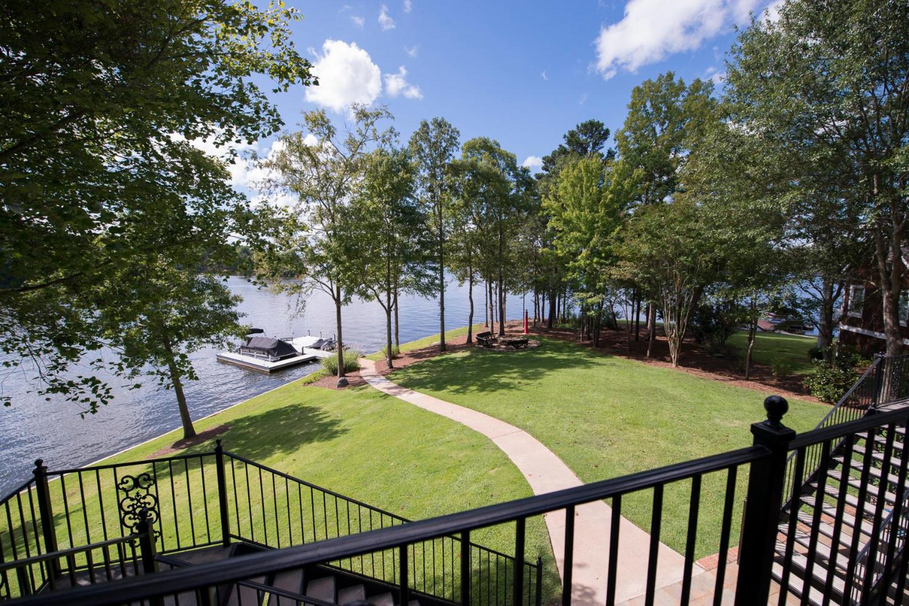 Greensboro Vacations - The Pointe - Property Image 1