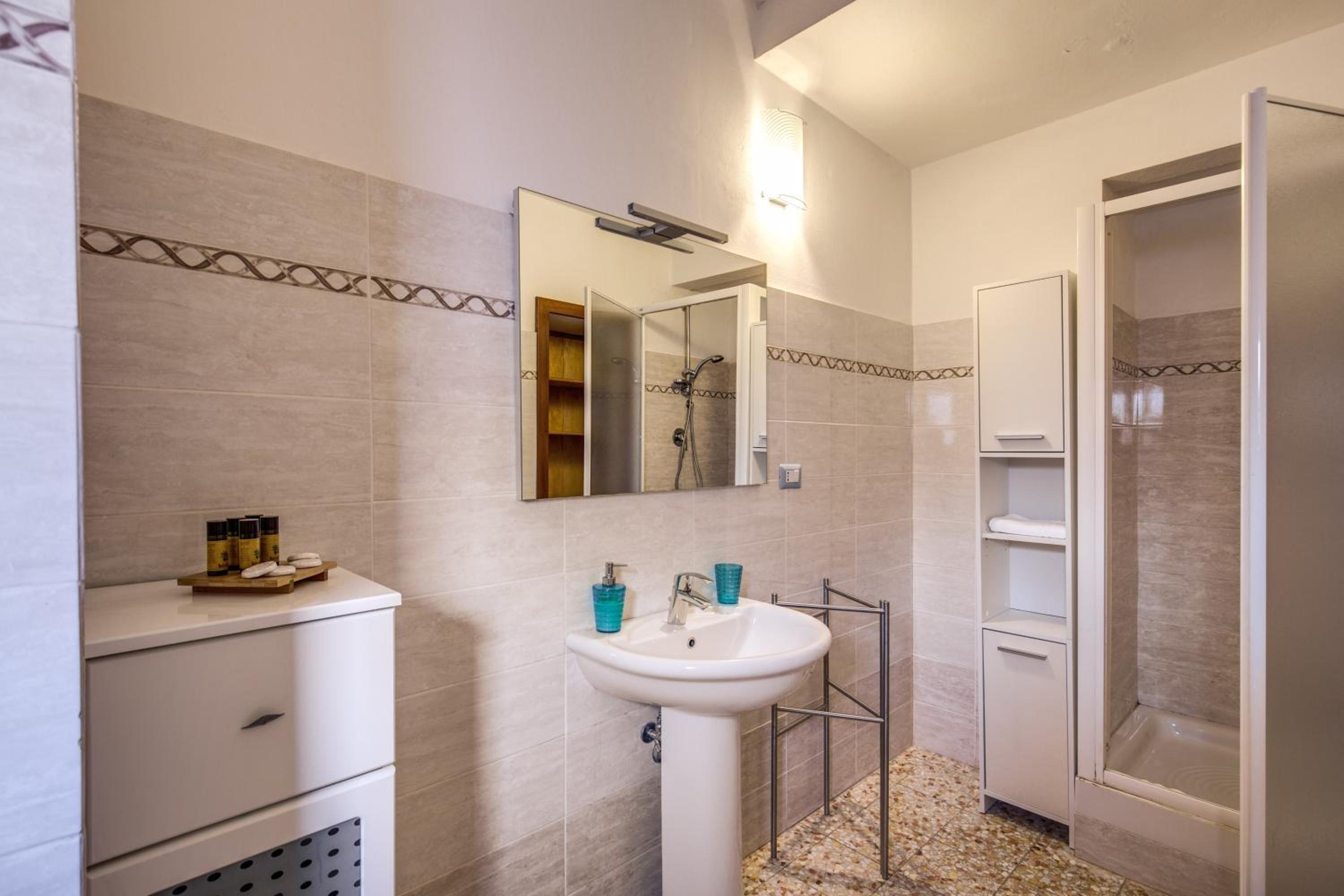 AwesHomeItaly - Lungarno Bellavista Penthouse
