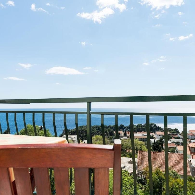 Apartments Baltazar with Sea View&Jacuzzi