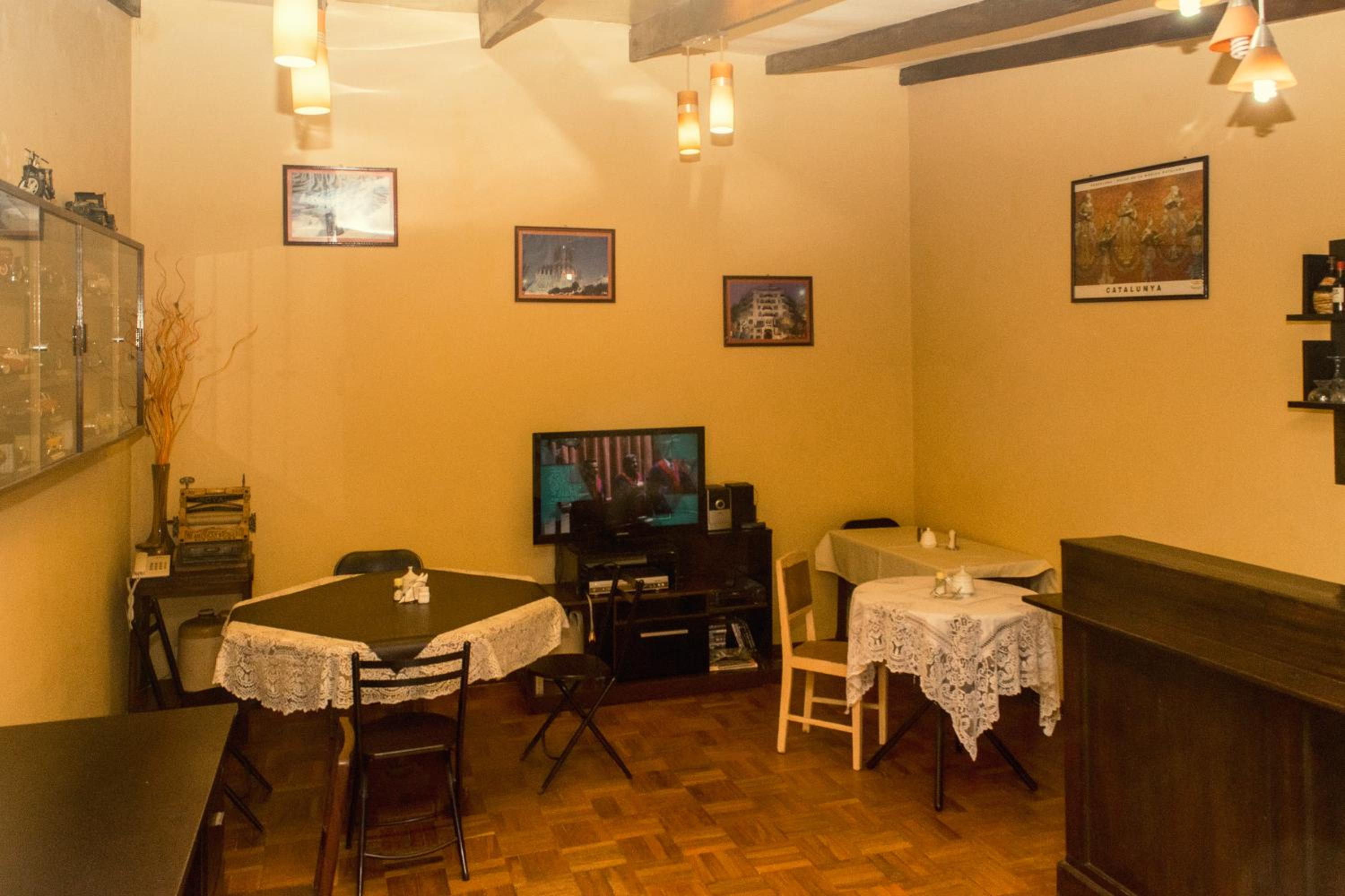 restaurant