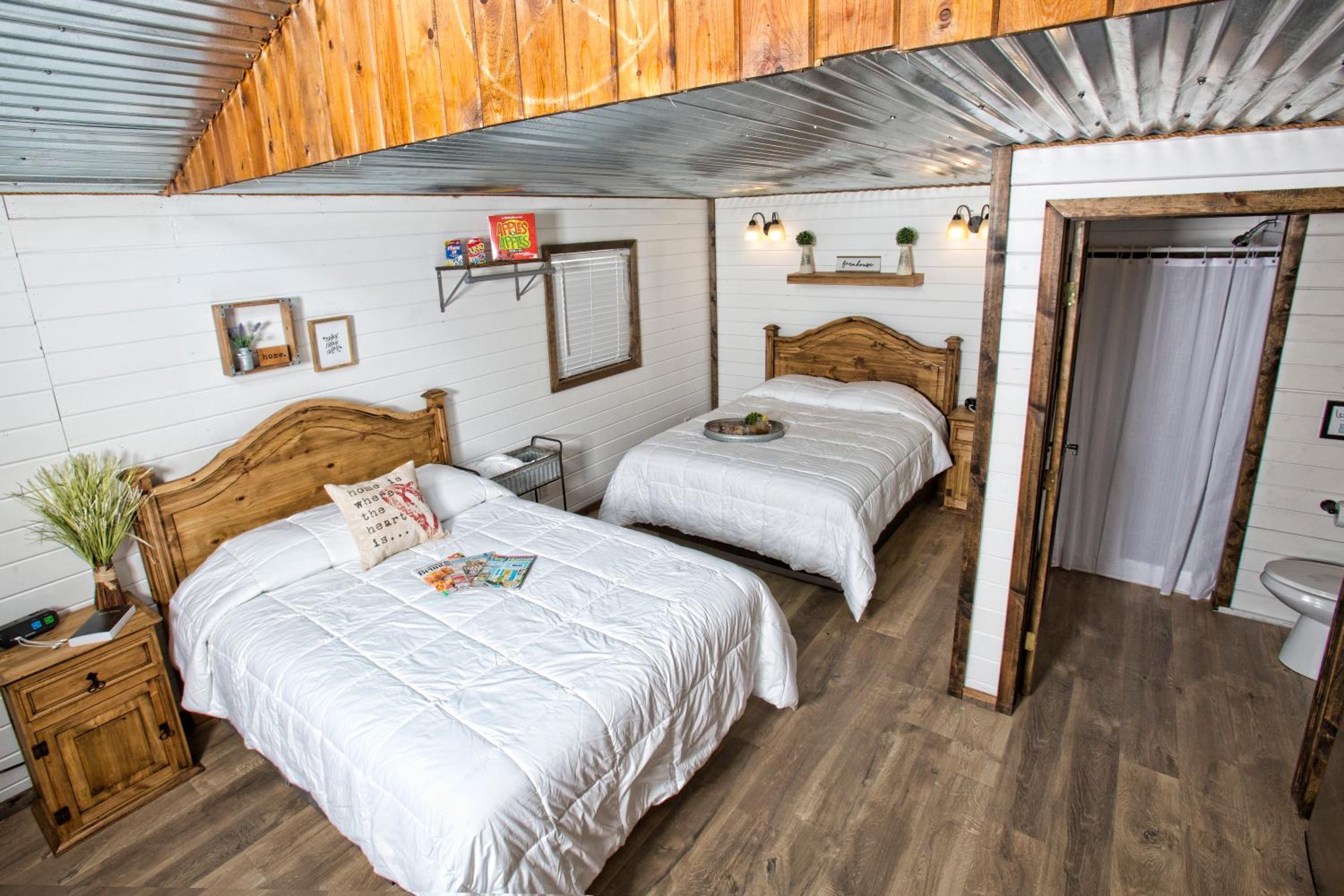 Stateline Cabin