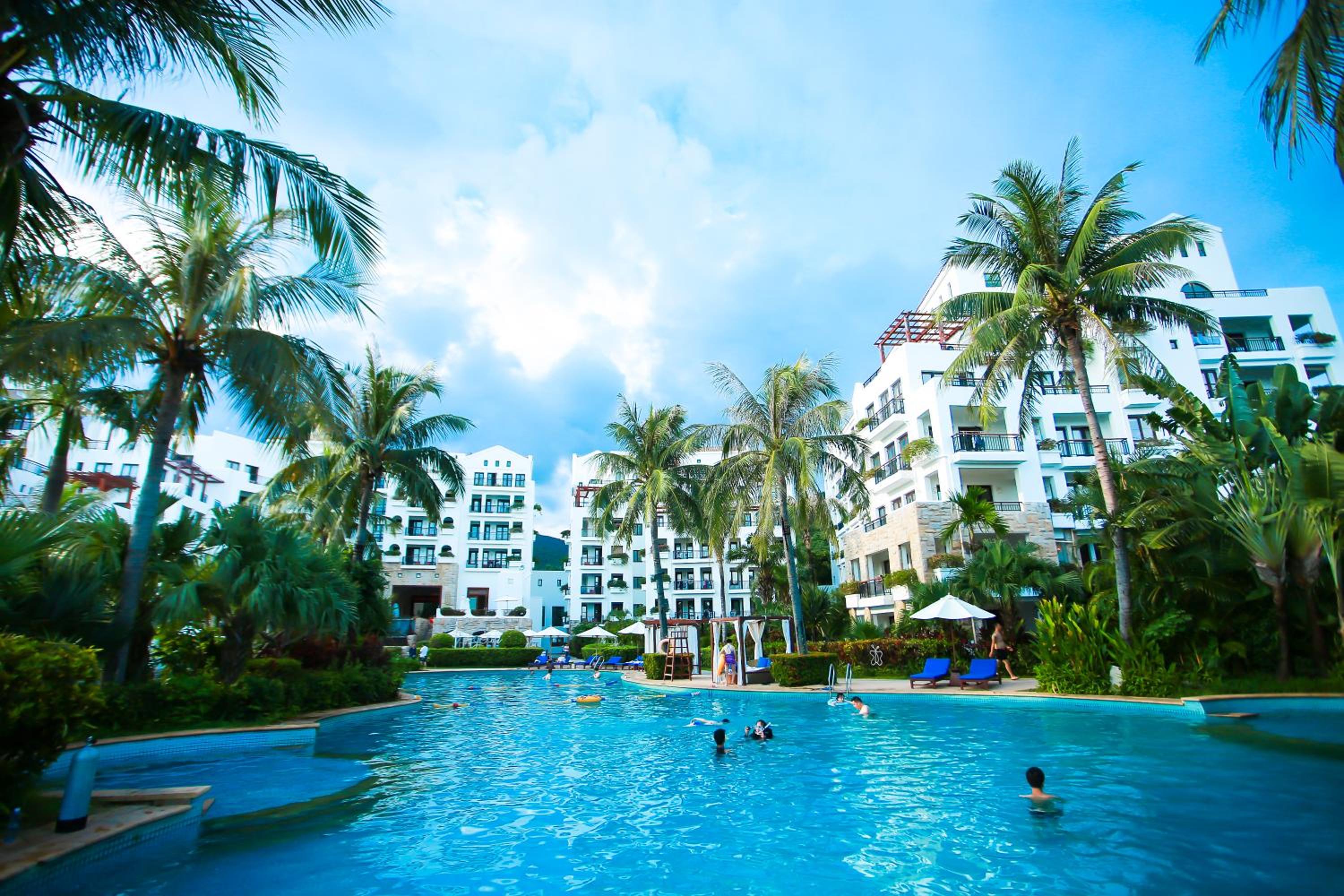 Aegean Suites Sanya Yalong Bay Resort
