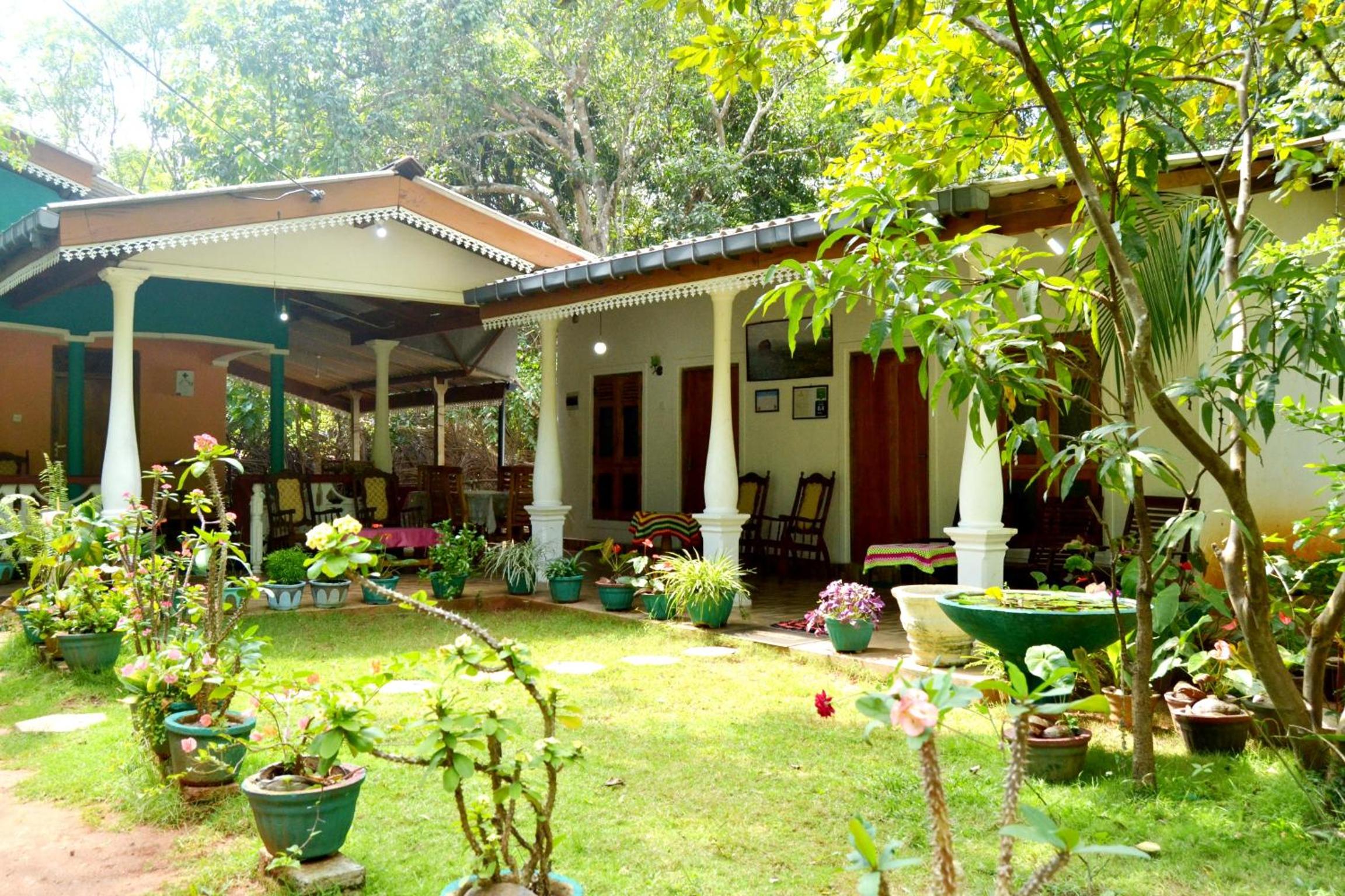 Sigiri Lodge