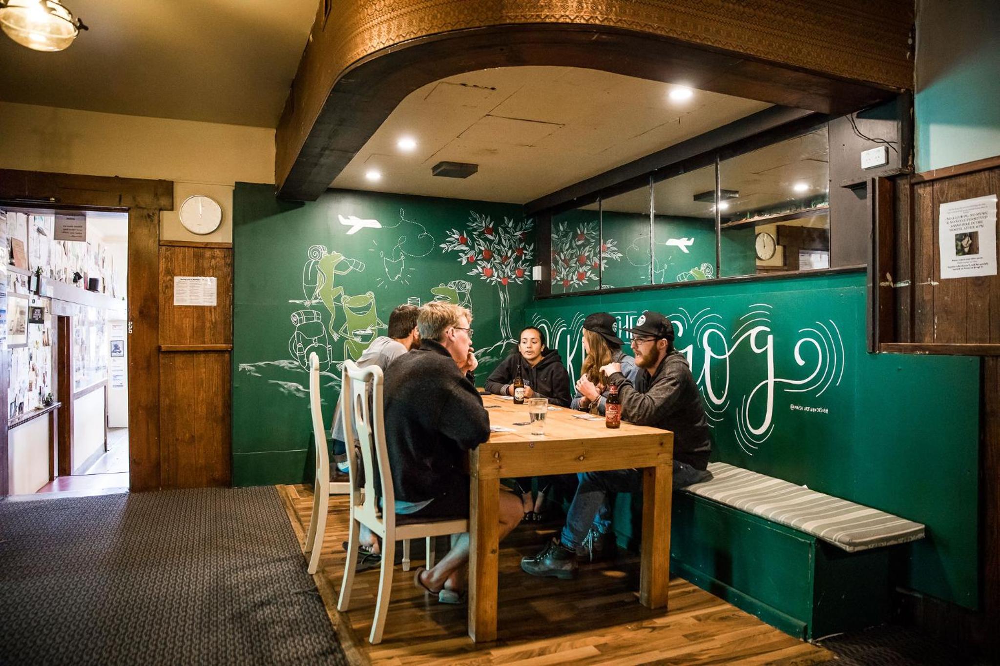 Hobart Vacations - The Pickled Frog - Property Image 4