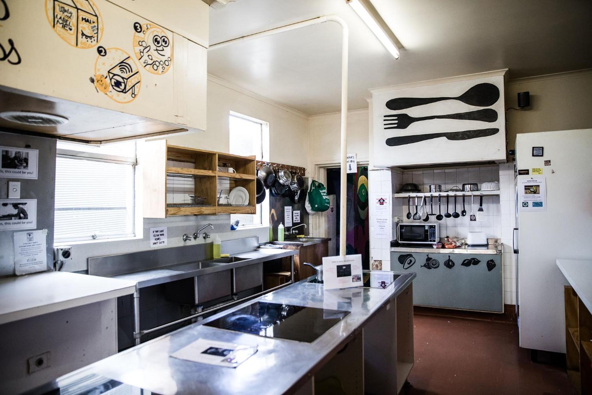Hobart Vacations - The Pickled Frog - Property Image 6
