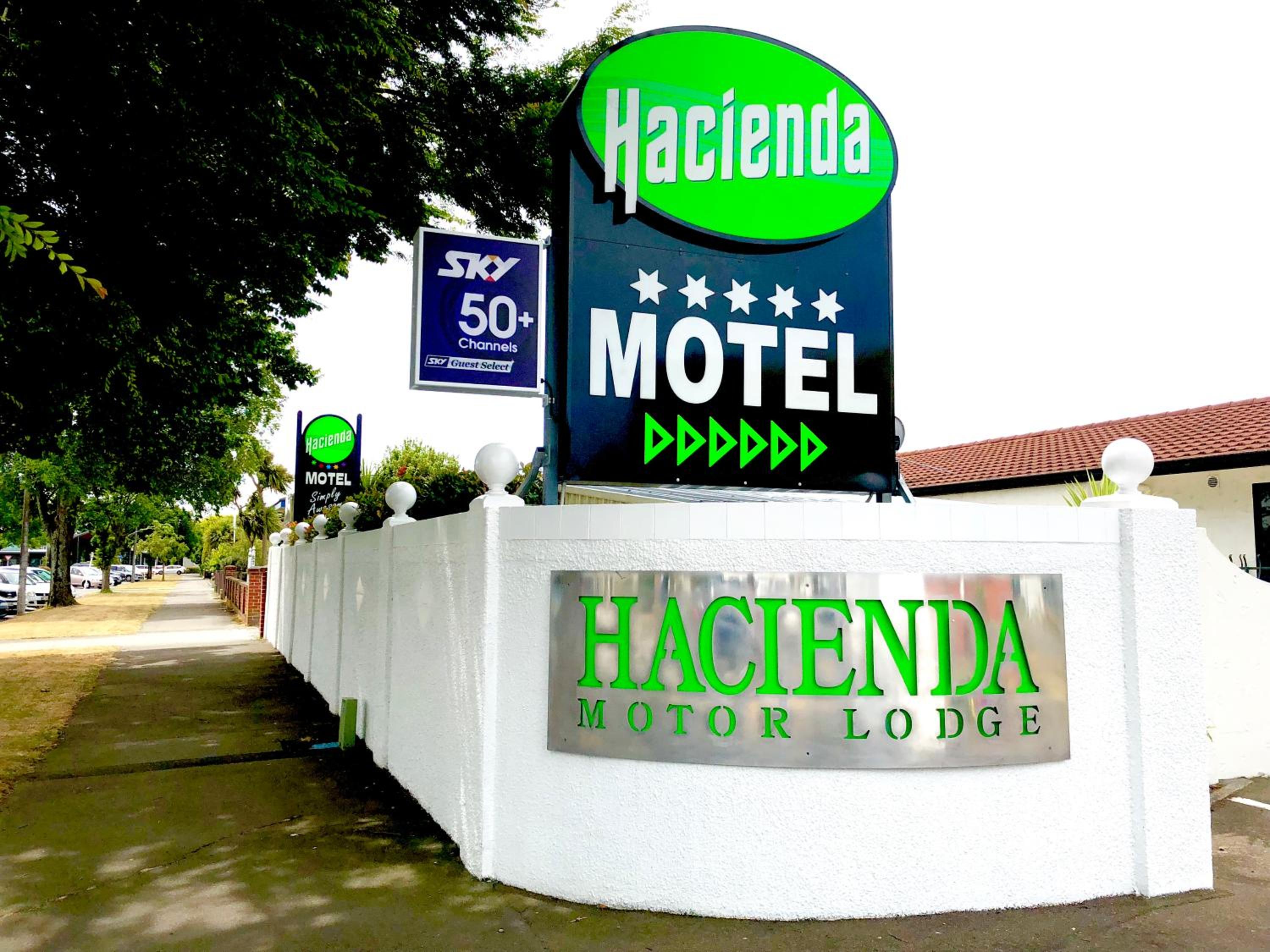 Hacienda Motor Lodge