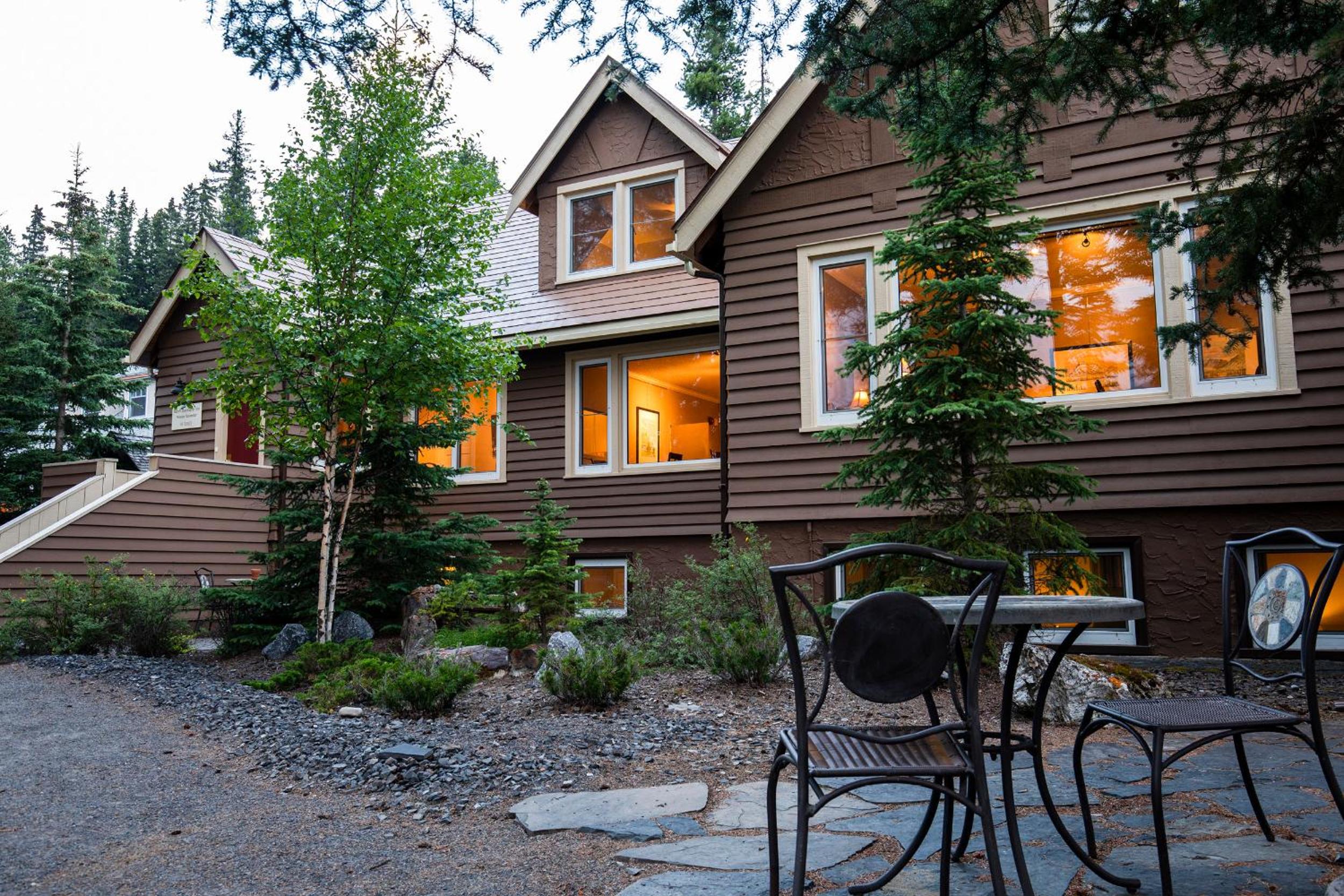 Banff Boutique Inn - Adults only