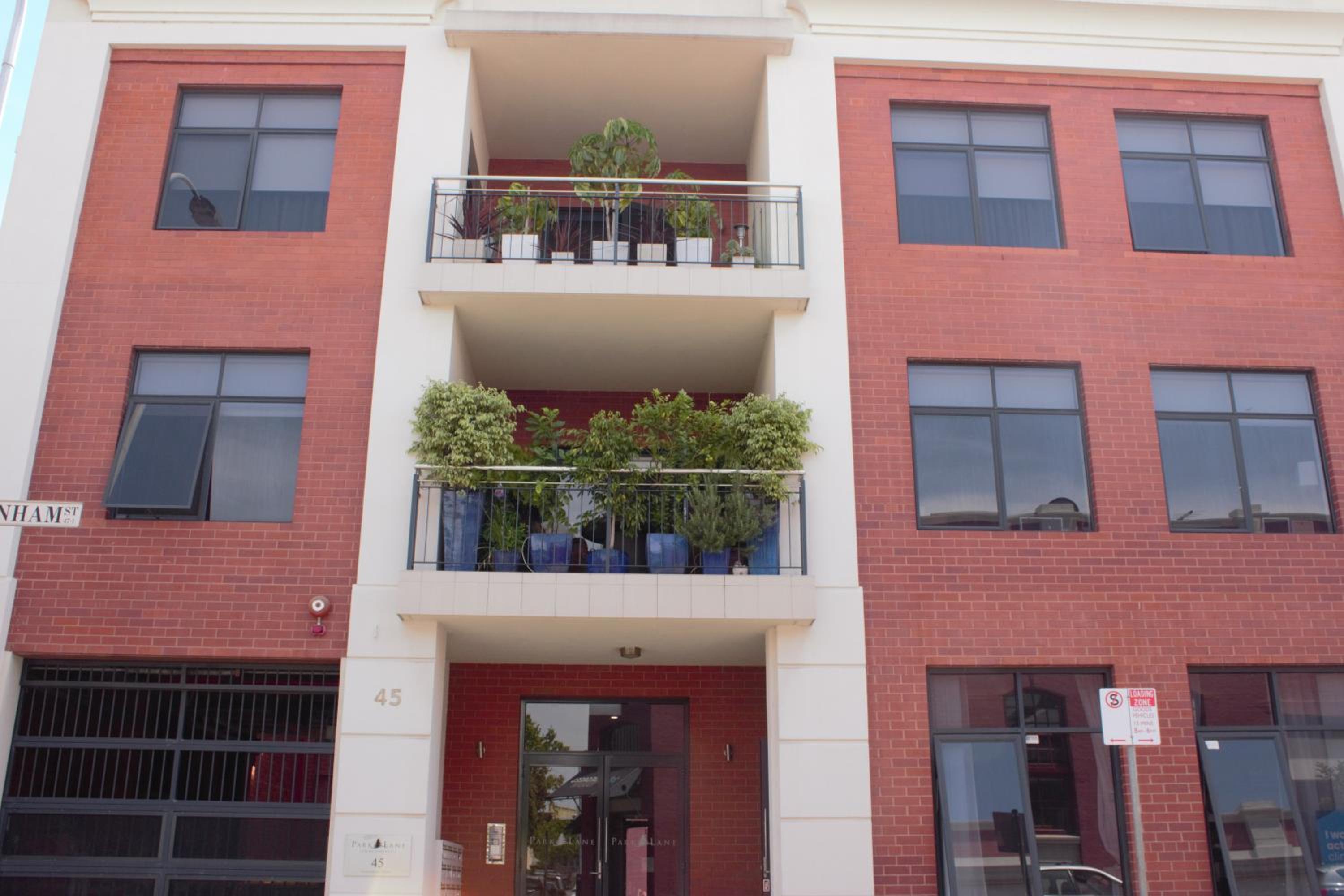 Parklane Apartments