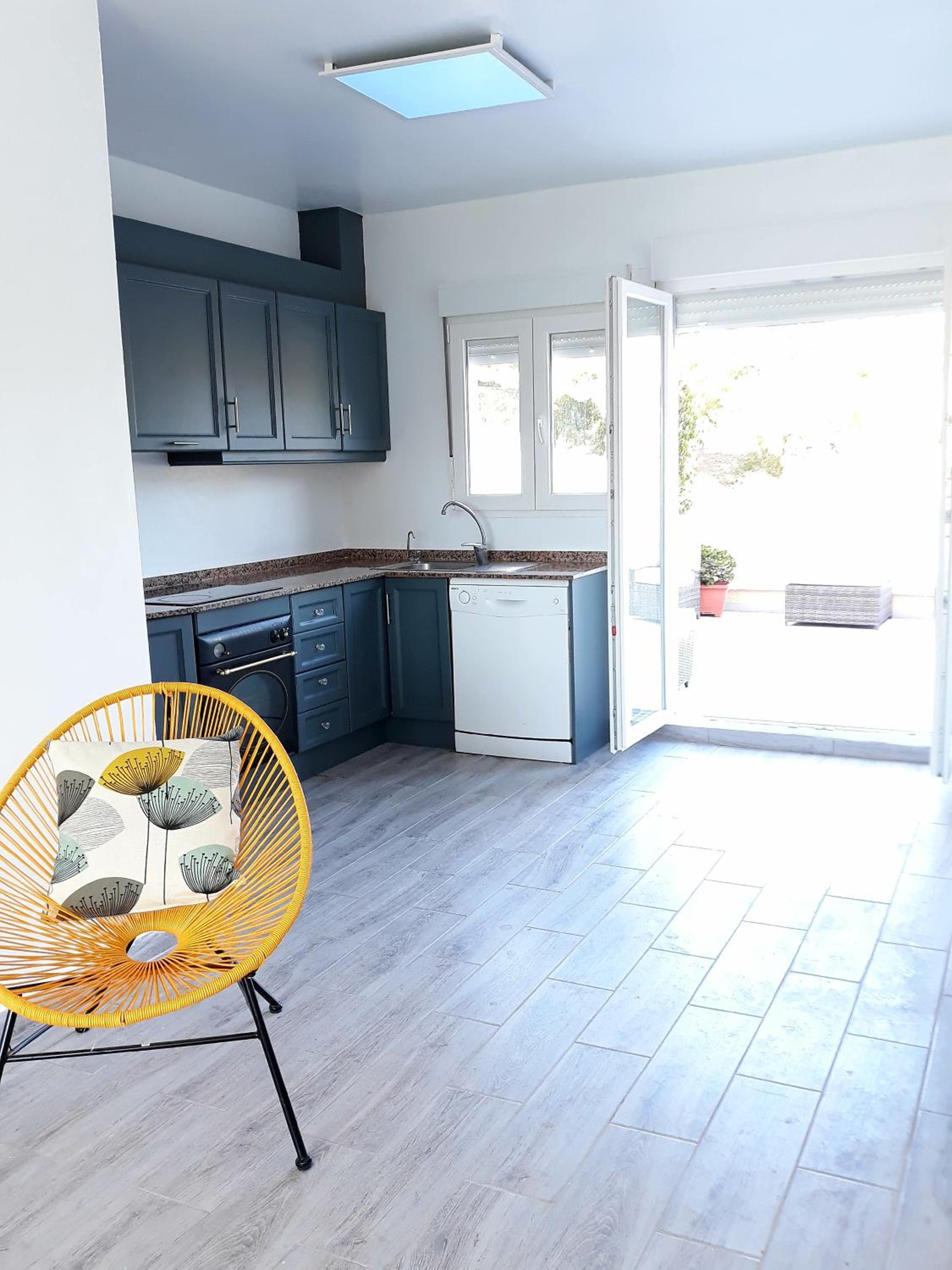 Fabulous detached large villa 5 bedrooms 3 bathrooms backing onto Villamartin Golf Course view 4