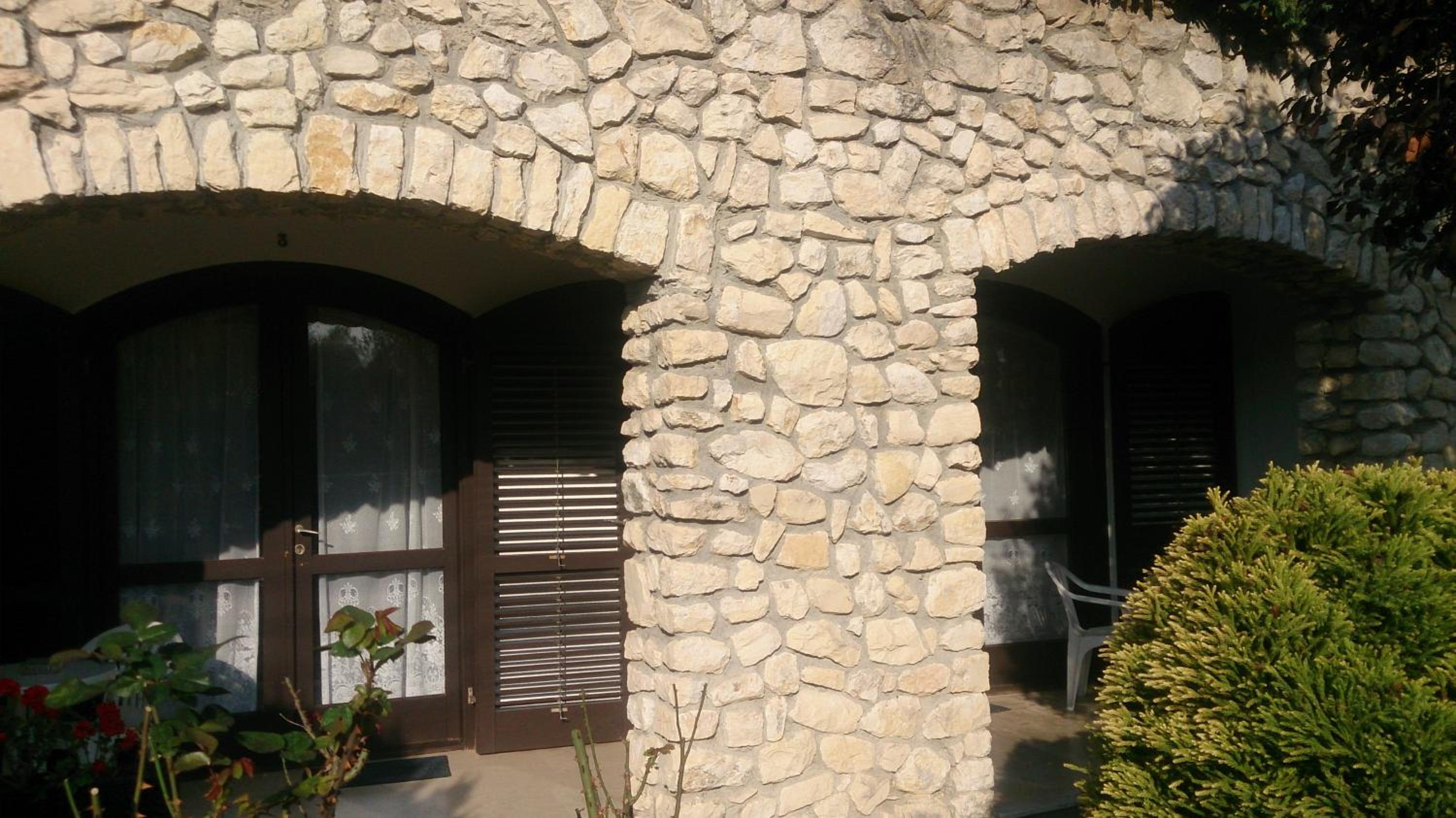 Photo 33