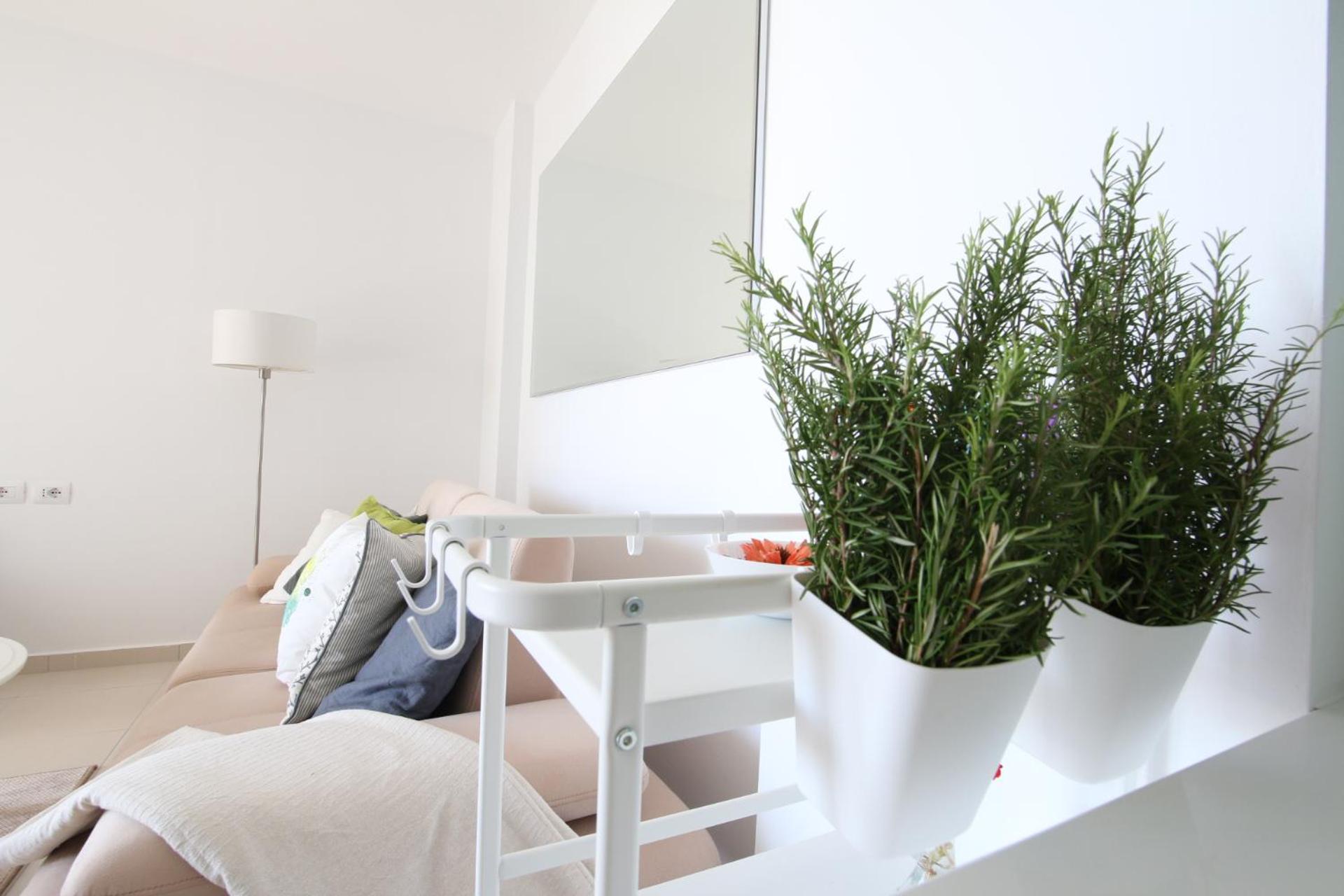 White Sea View Residence