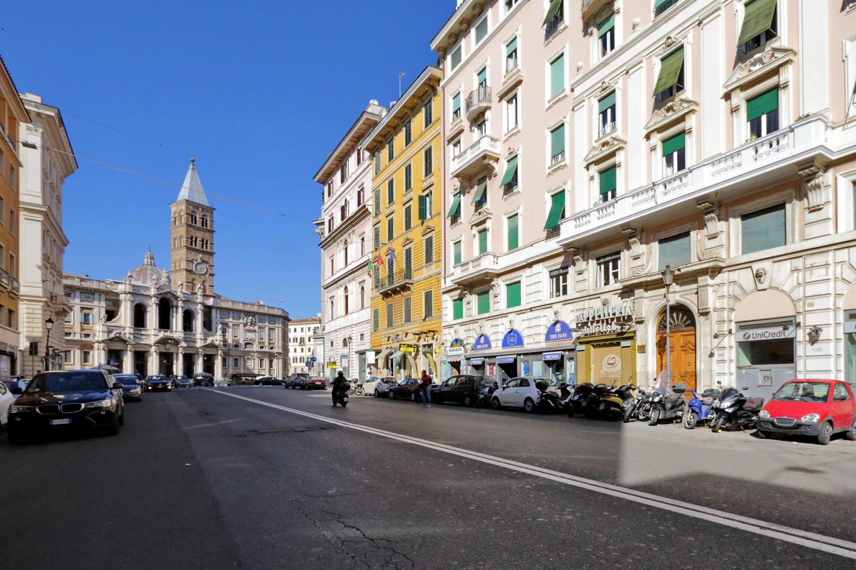 BQ House Colosseo Luxury Rooms