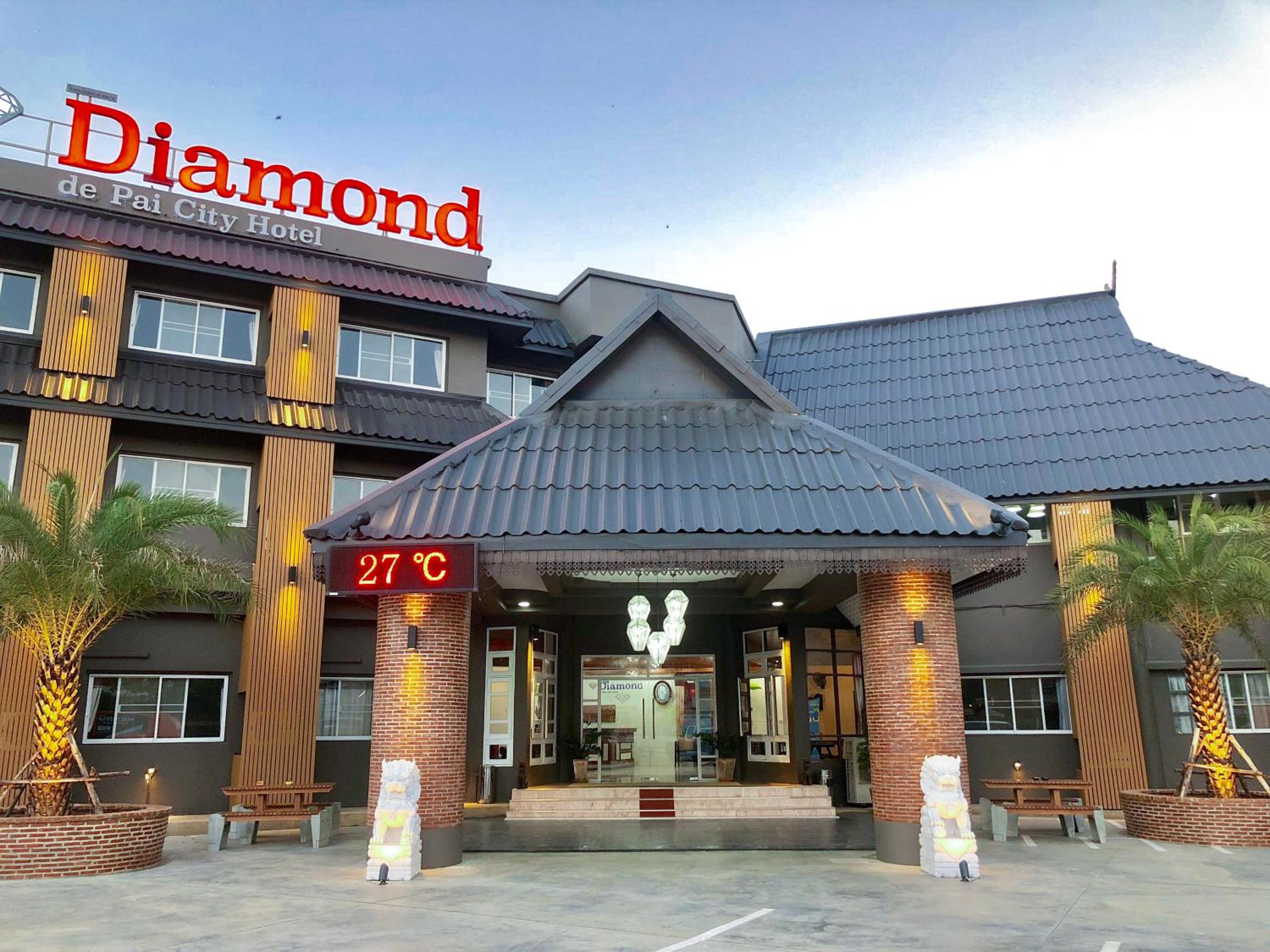 Hotel Diamond de pai - Image 1