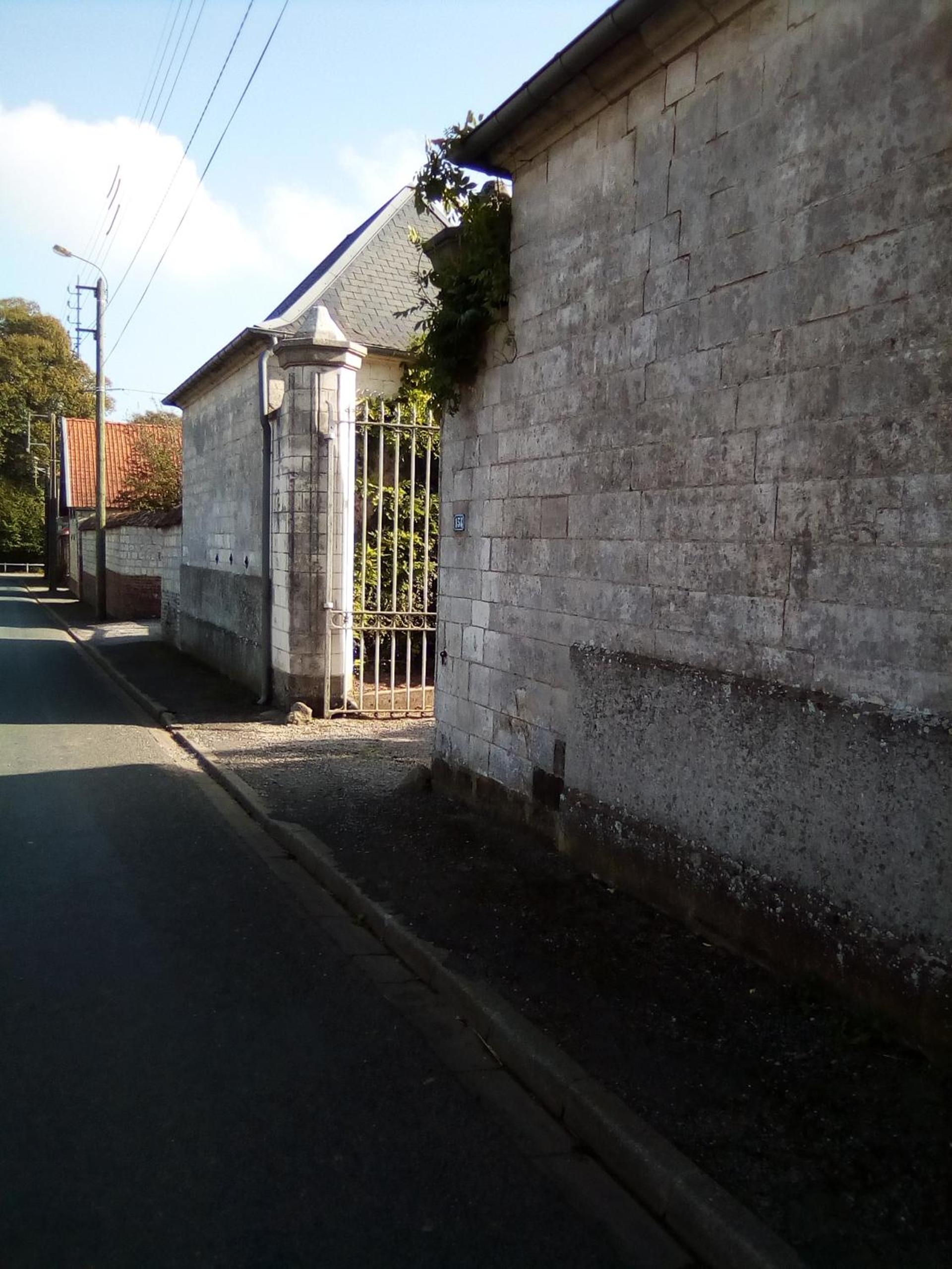 Photo 12
