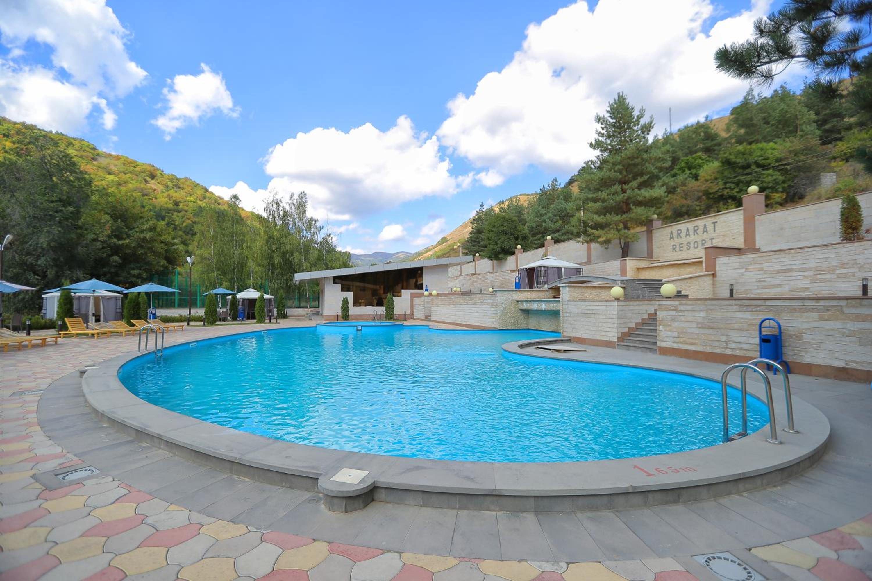 Aghveran Ararat Resort Hotel