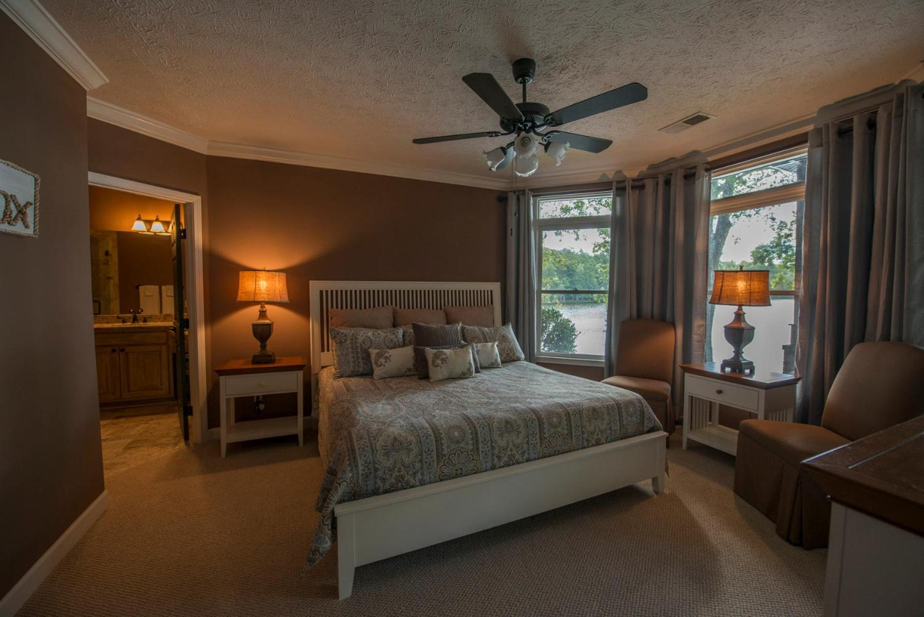 Greensboro Vacations - The Pointe - Property Image 10