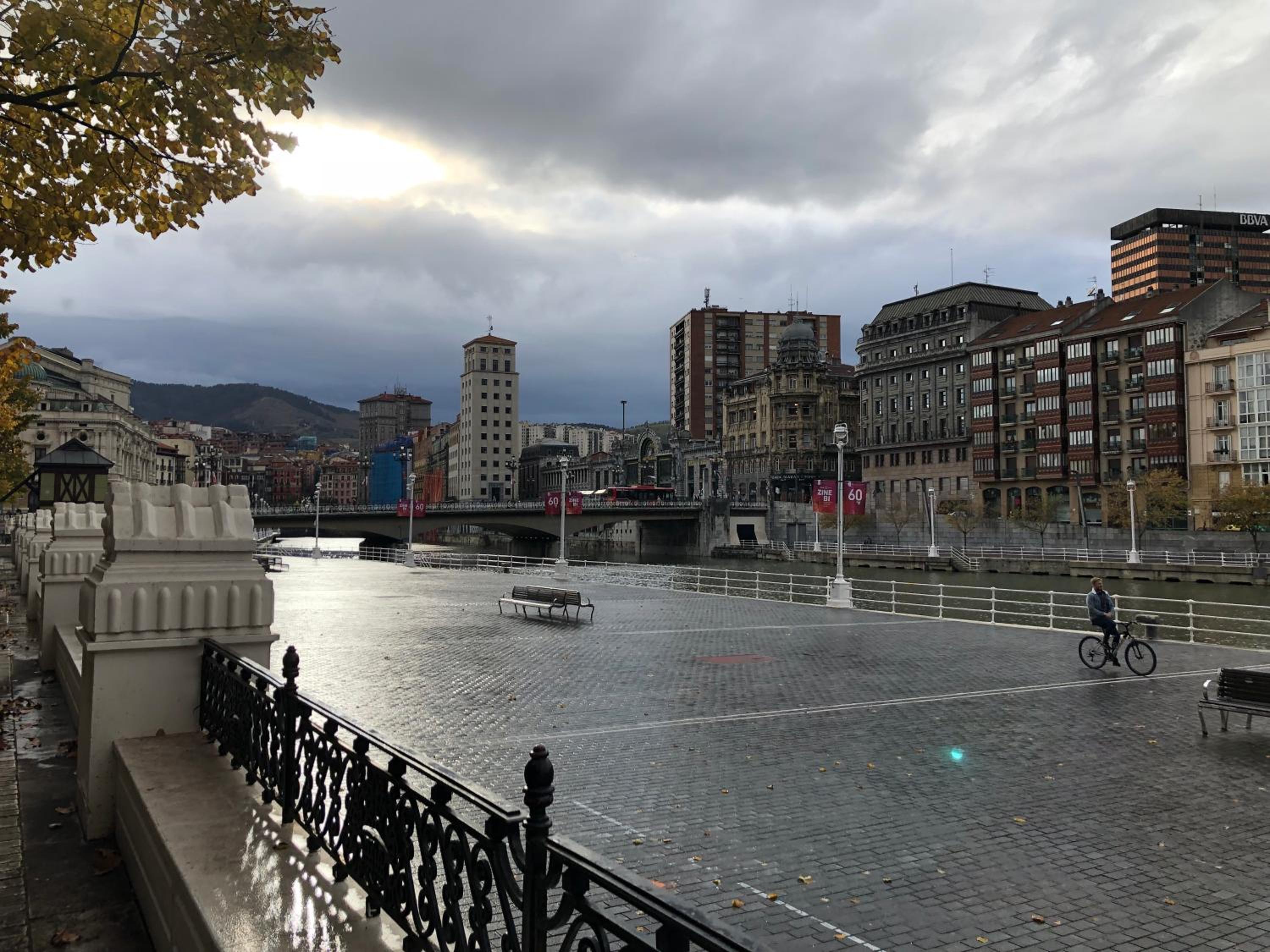 Apartamento minimalista en el corazón de Bilbao