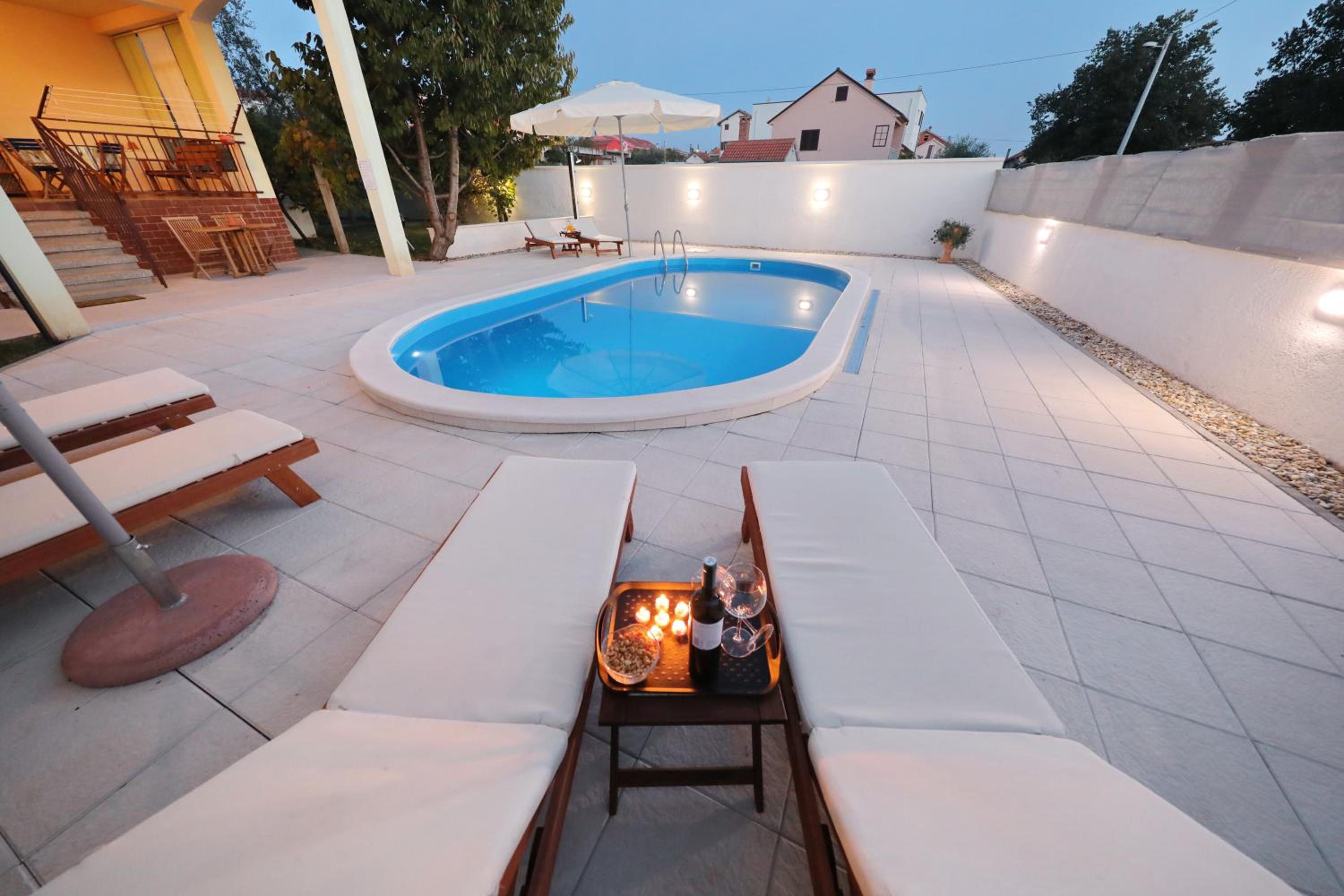 HACIENDA MIA with private pool,BBQ,parking view 2