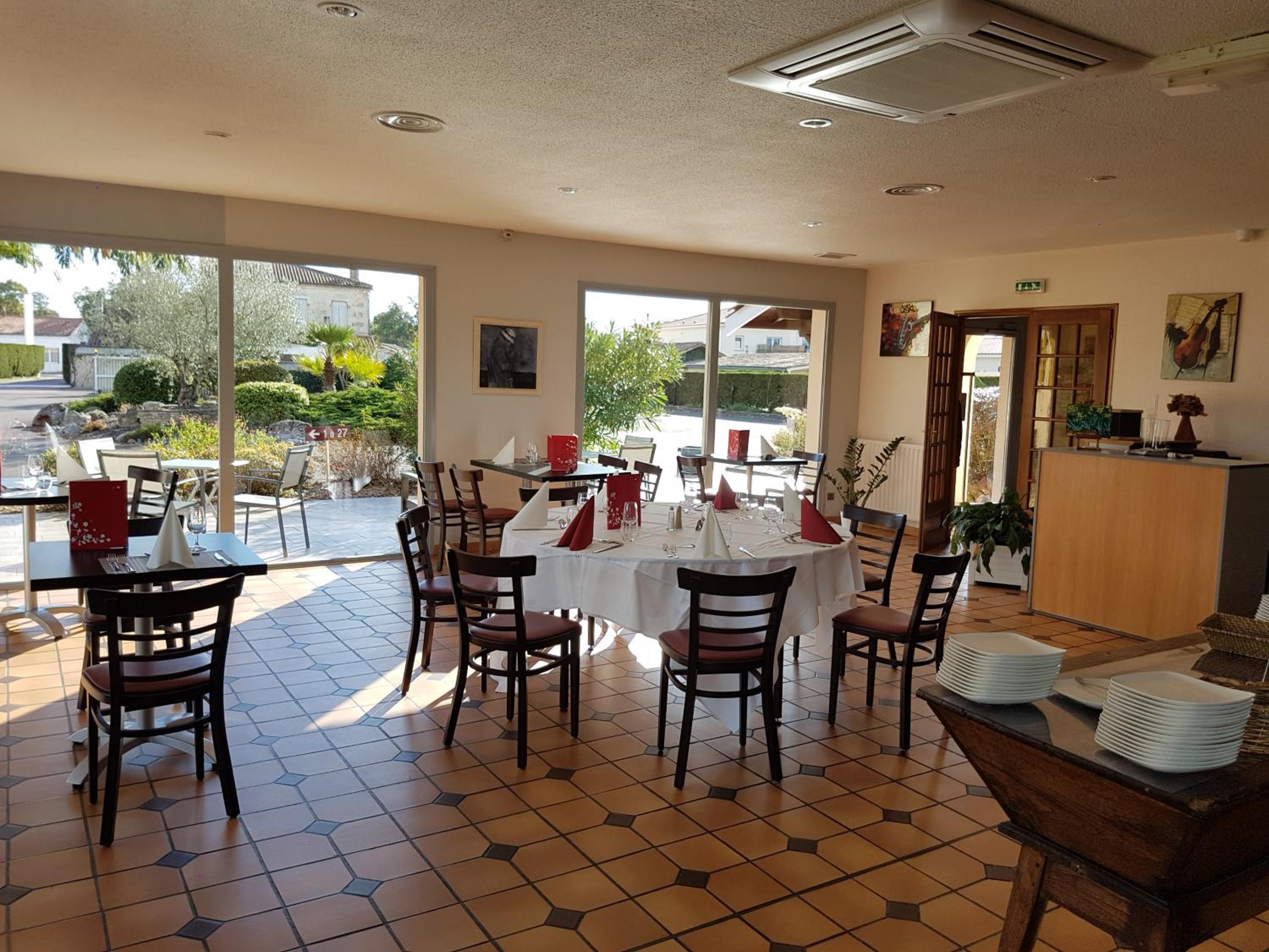 restaurant