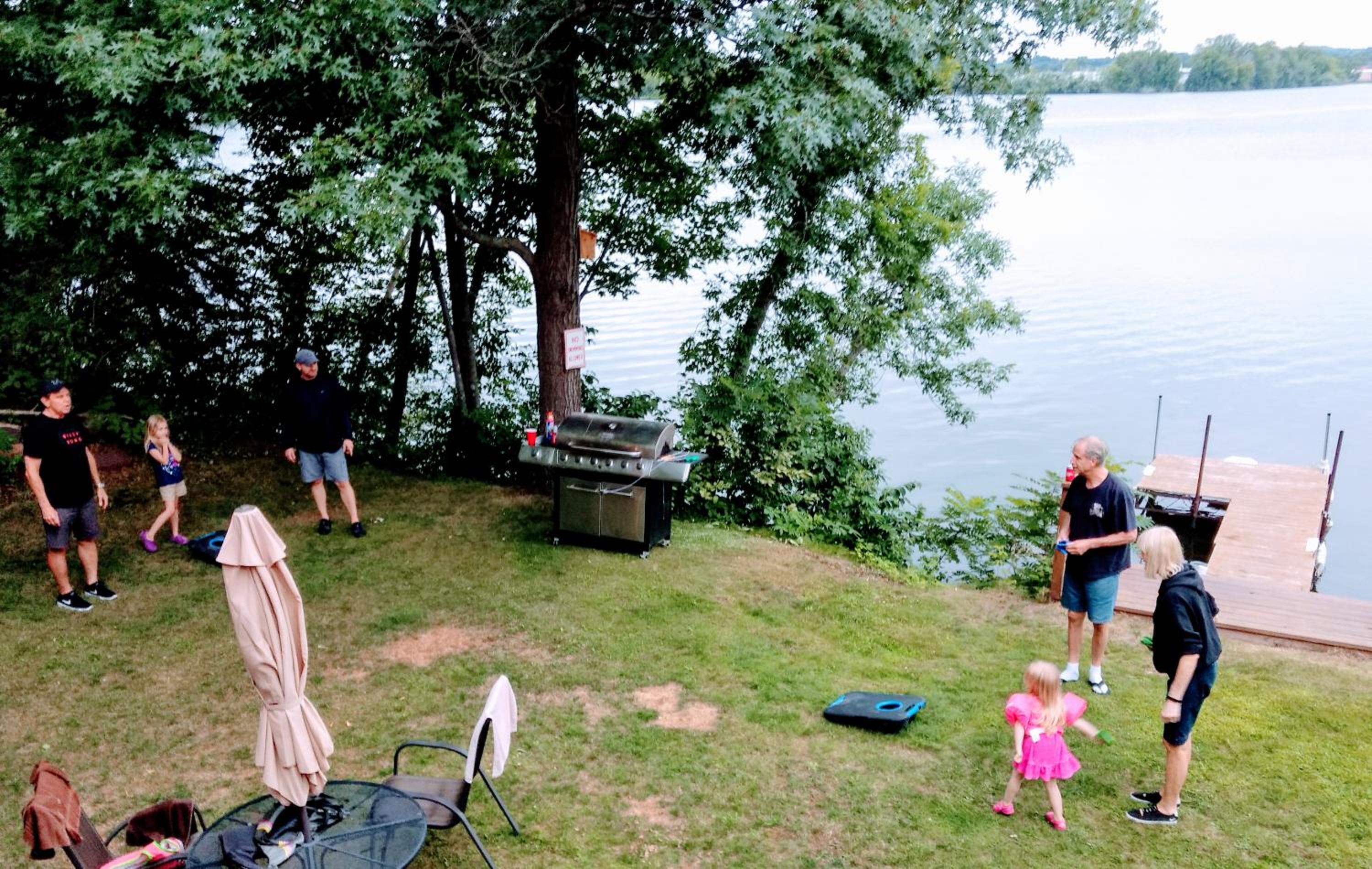 Curriers Lakeview Lodge