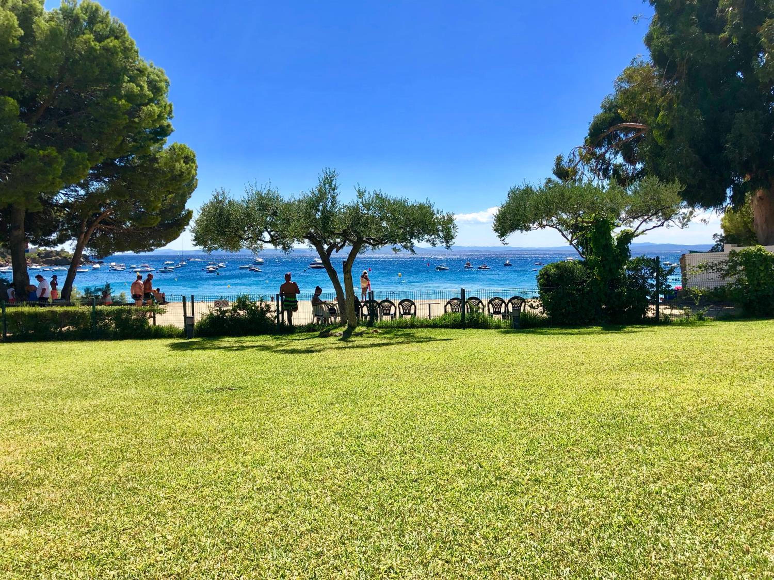 Almadrava Beach