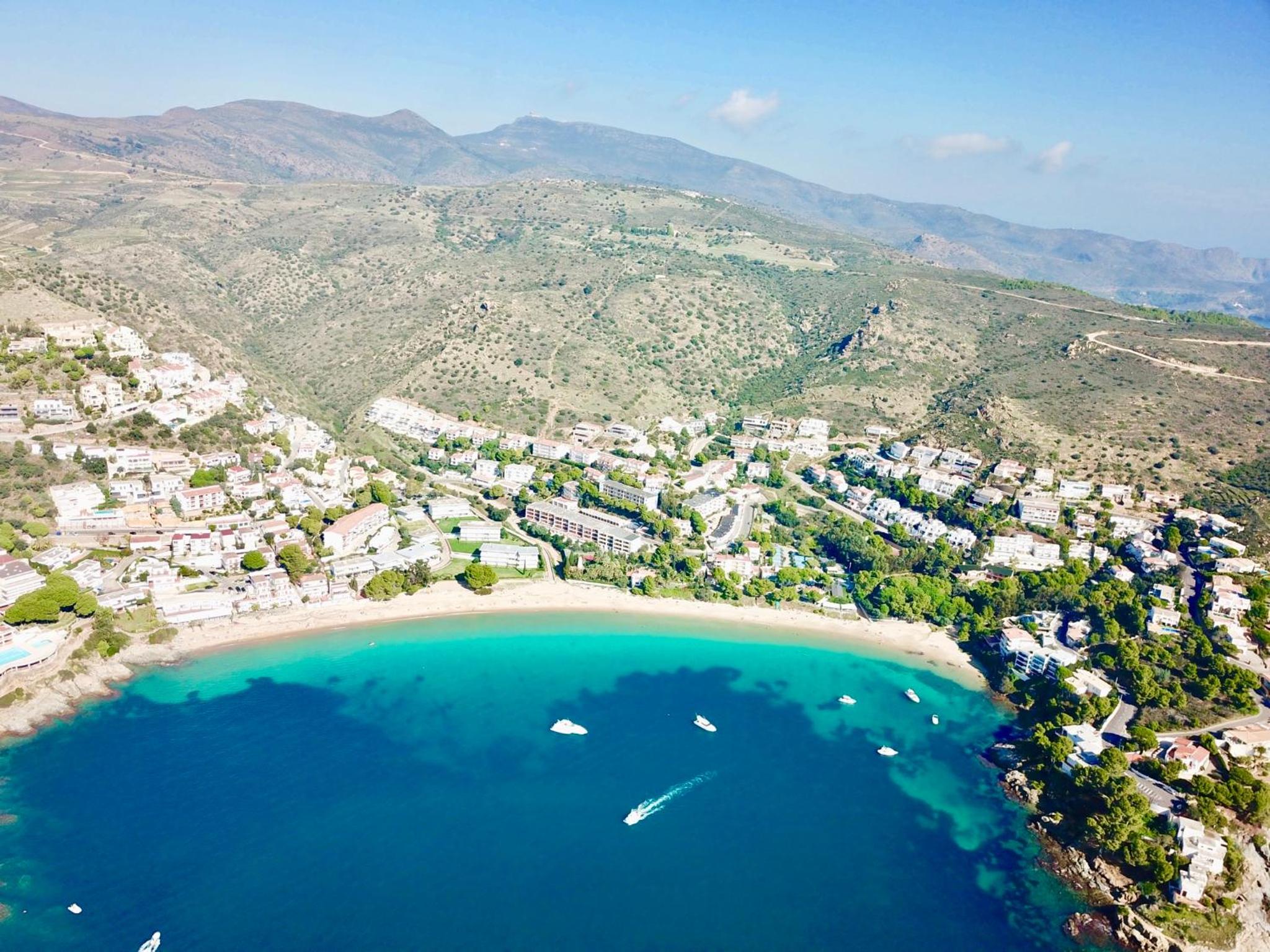 Almadrava Beach