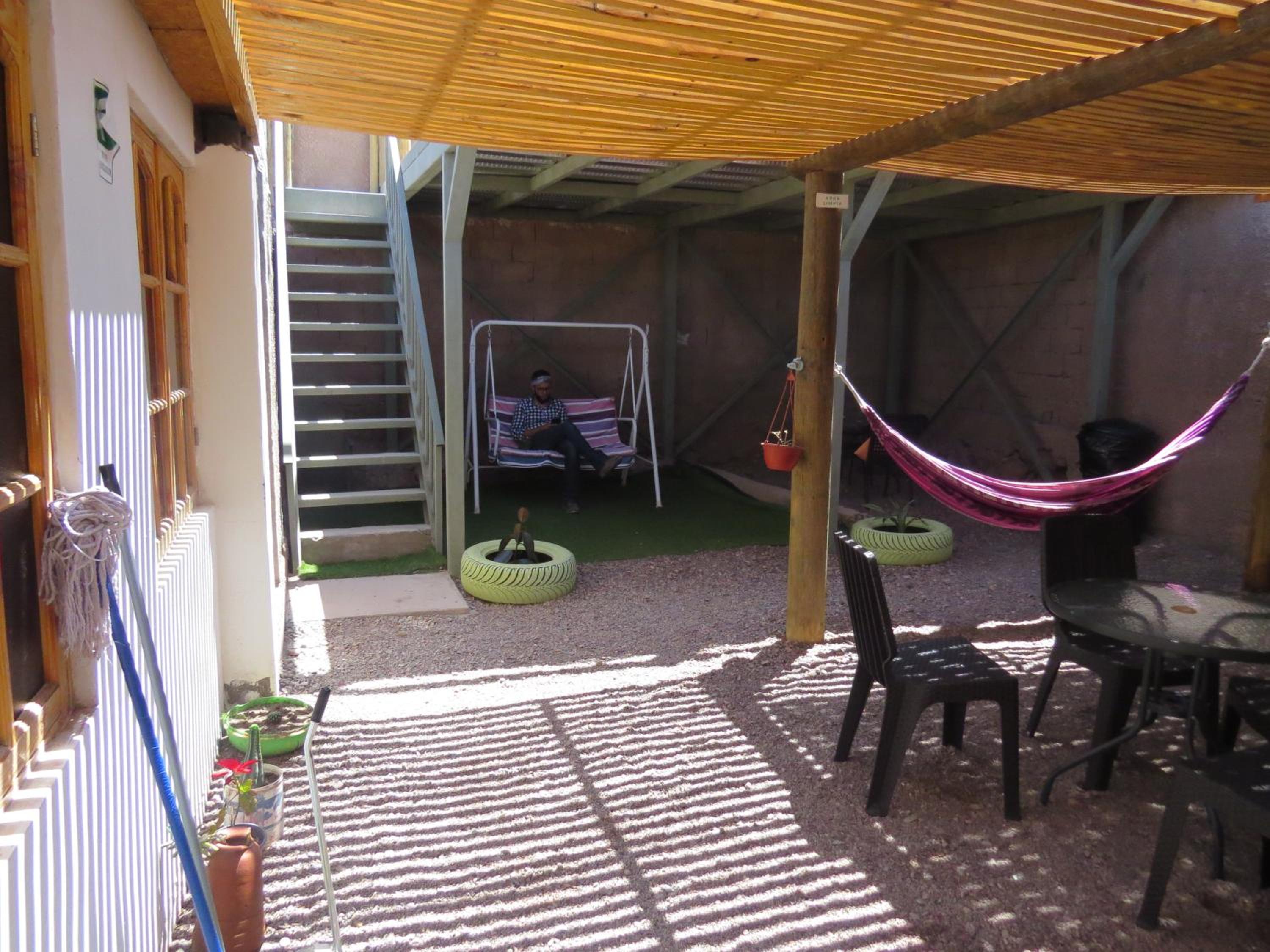 Hostal Alabalti