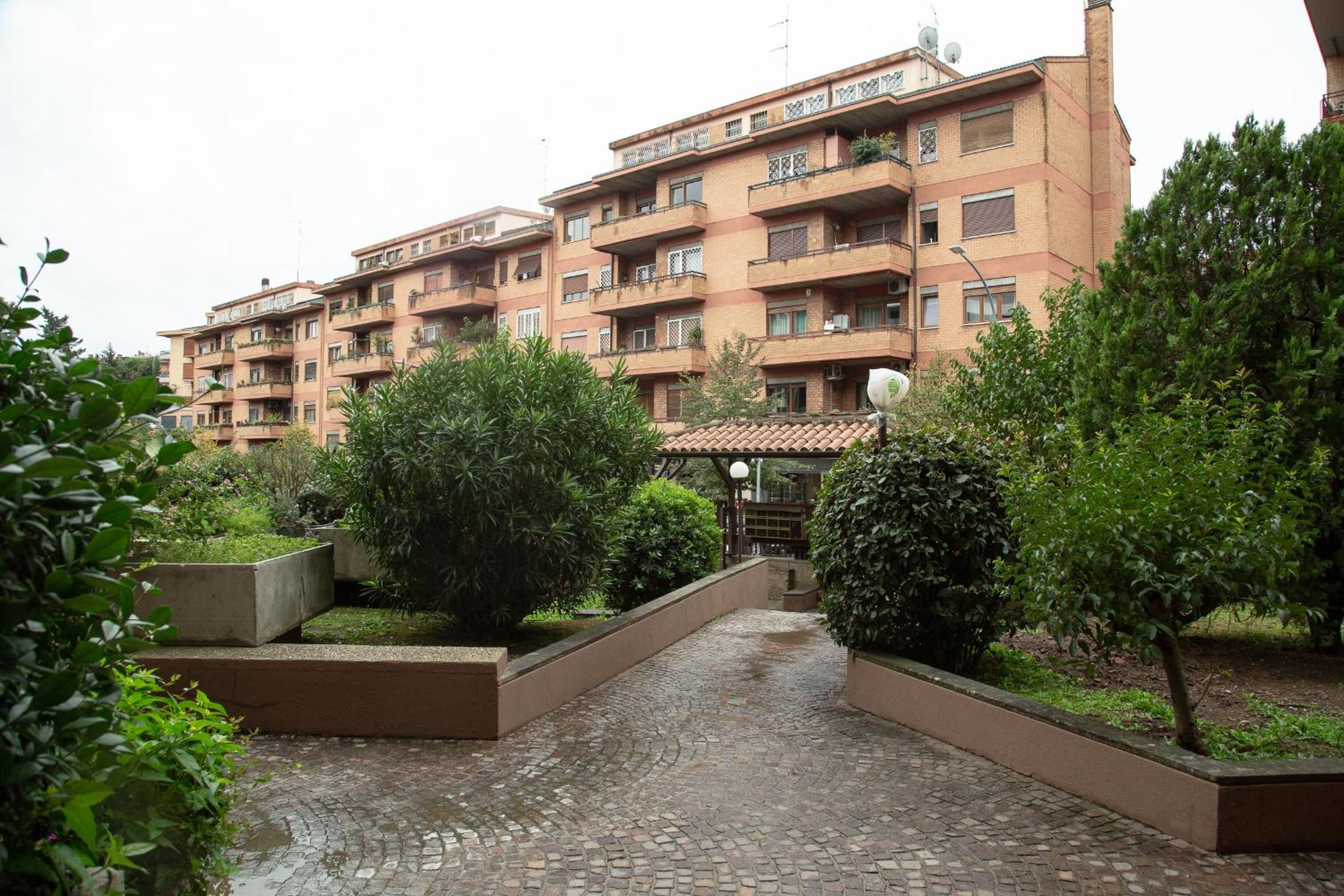 Eur Home