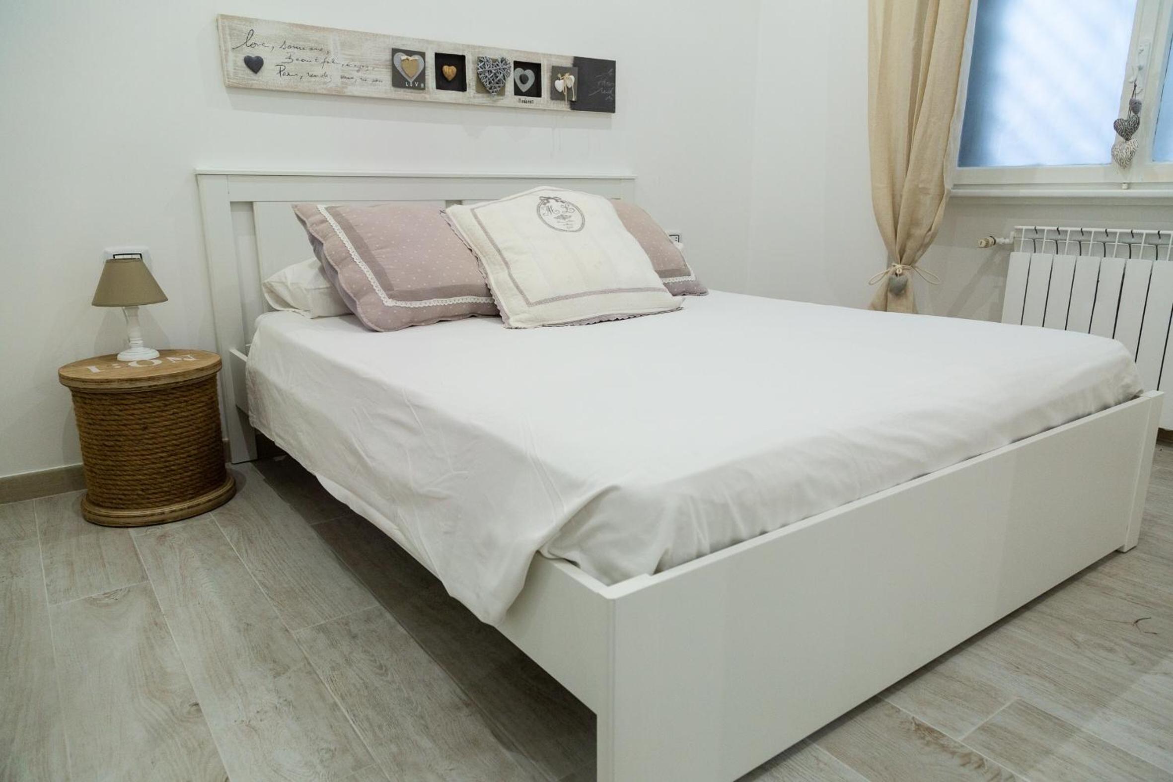 Eur Home