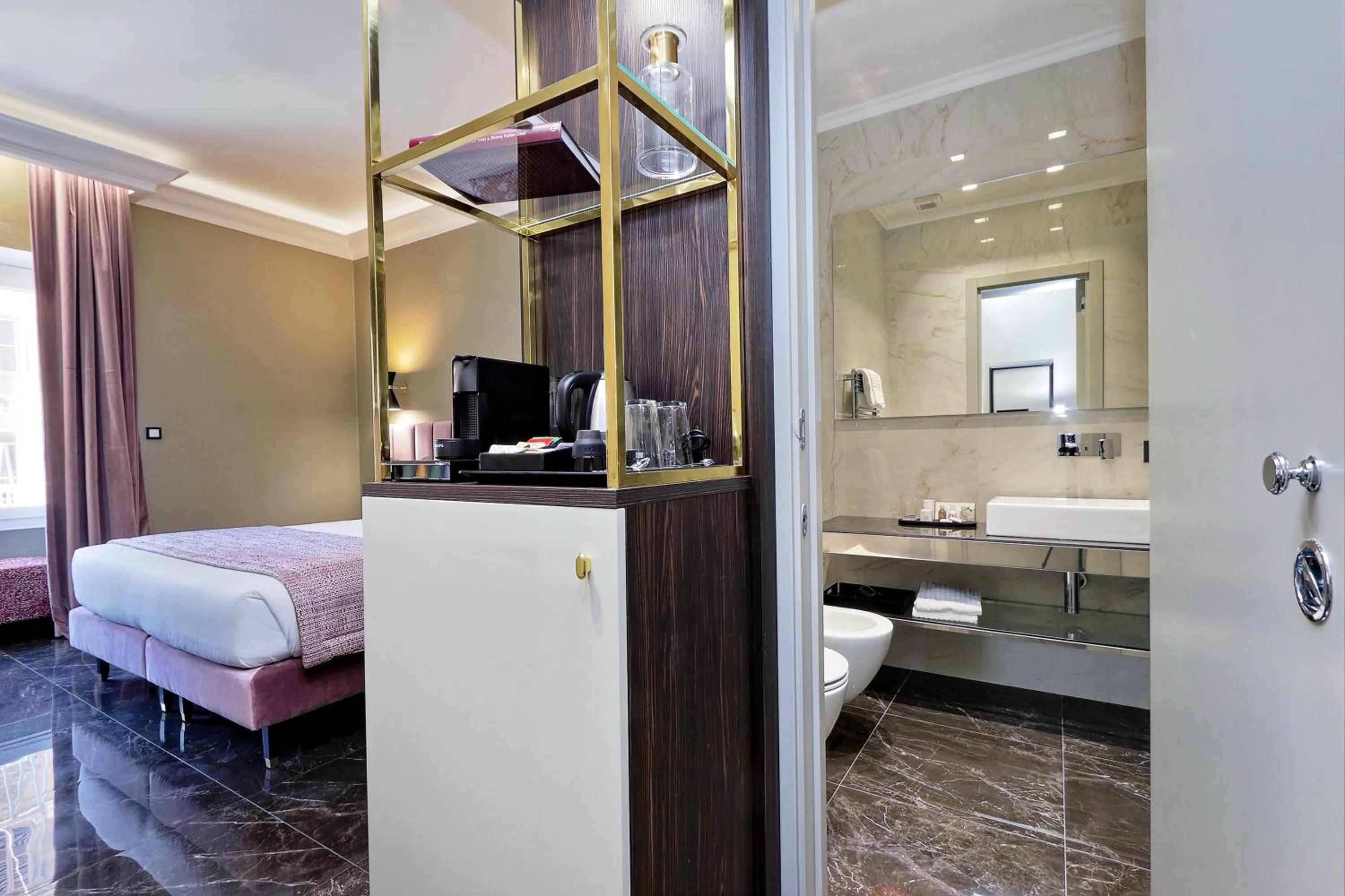 BQ House Colosseo Luxury Rooms