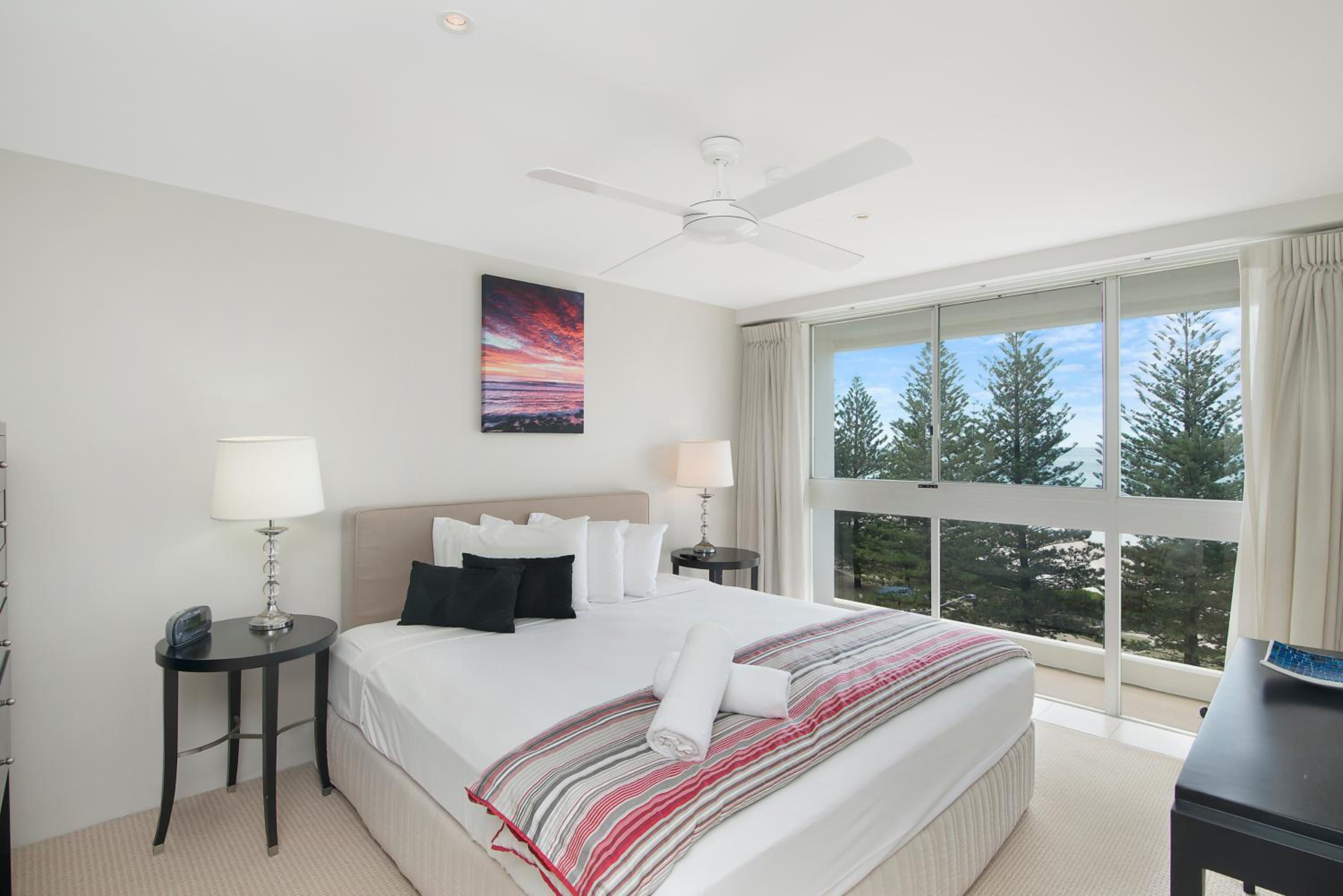 Solnamara Beachfront Apartments-3