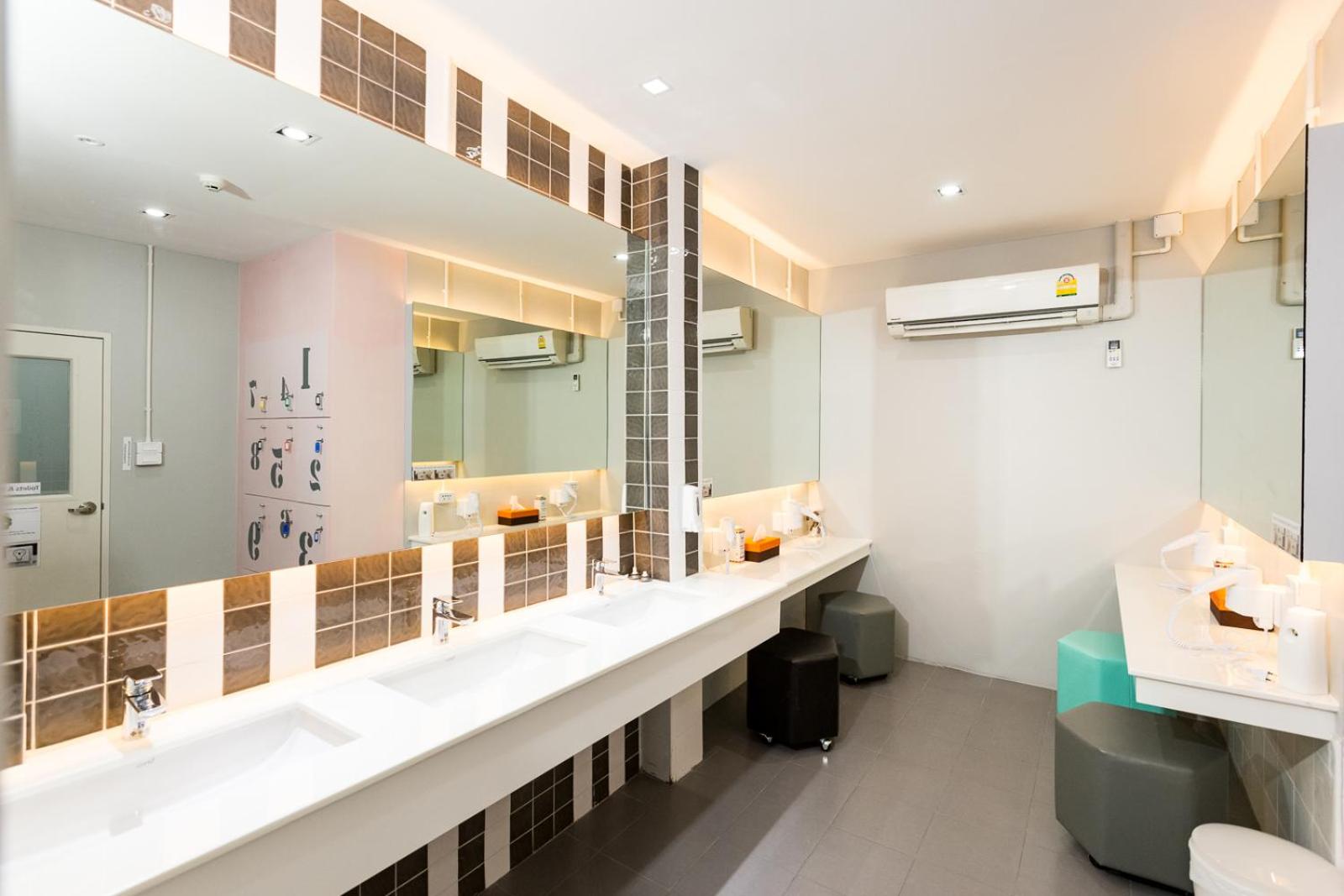 Siam Stadium Hostel
