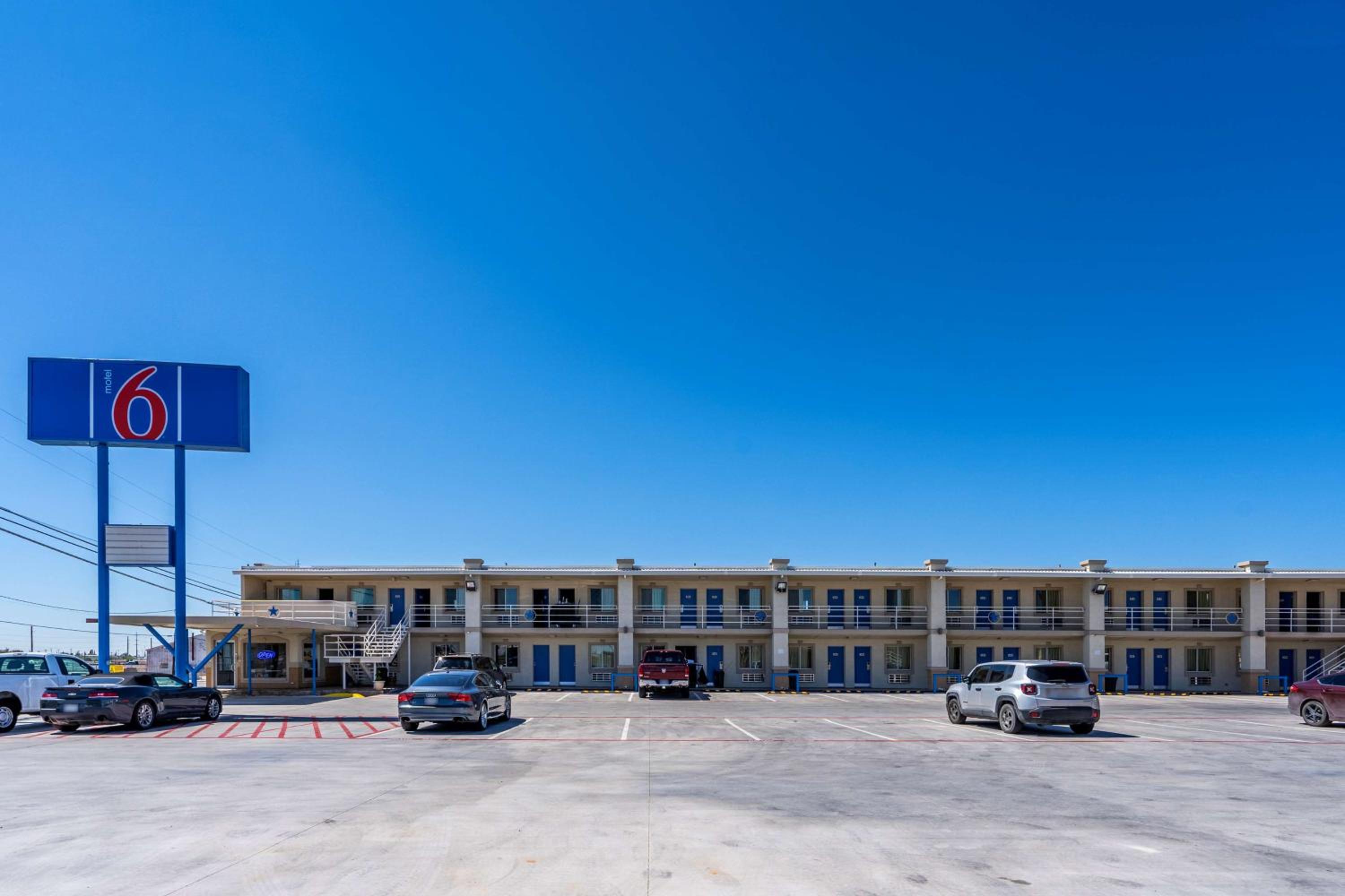 Hotel Motel 6-Odessa, TX - 2nd Street - Image 1