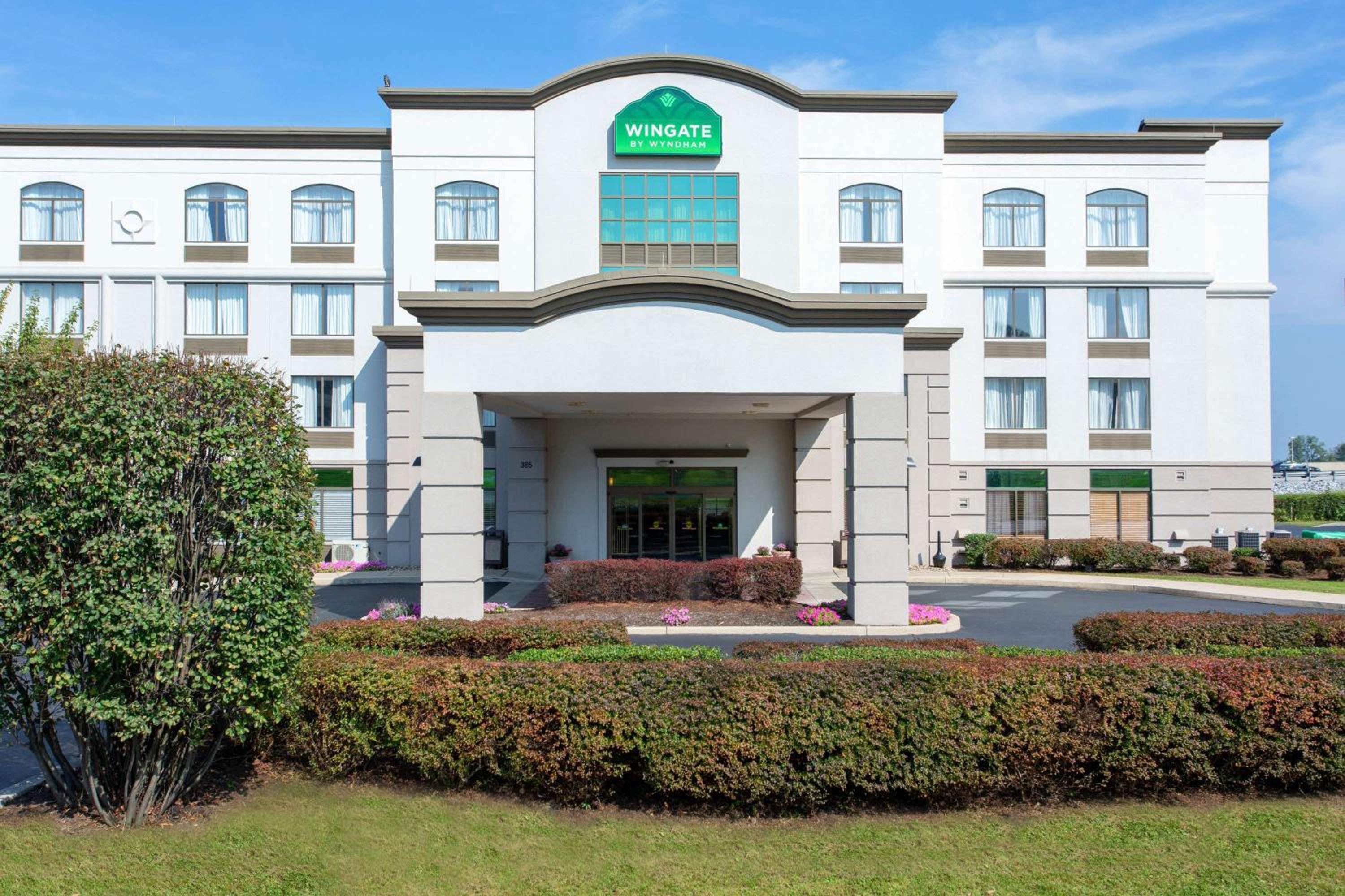 Hotel Wingate by Wyndham Mechanicsburg - Image 1