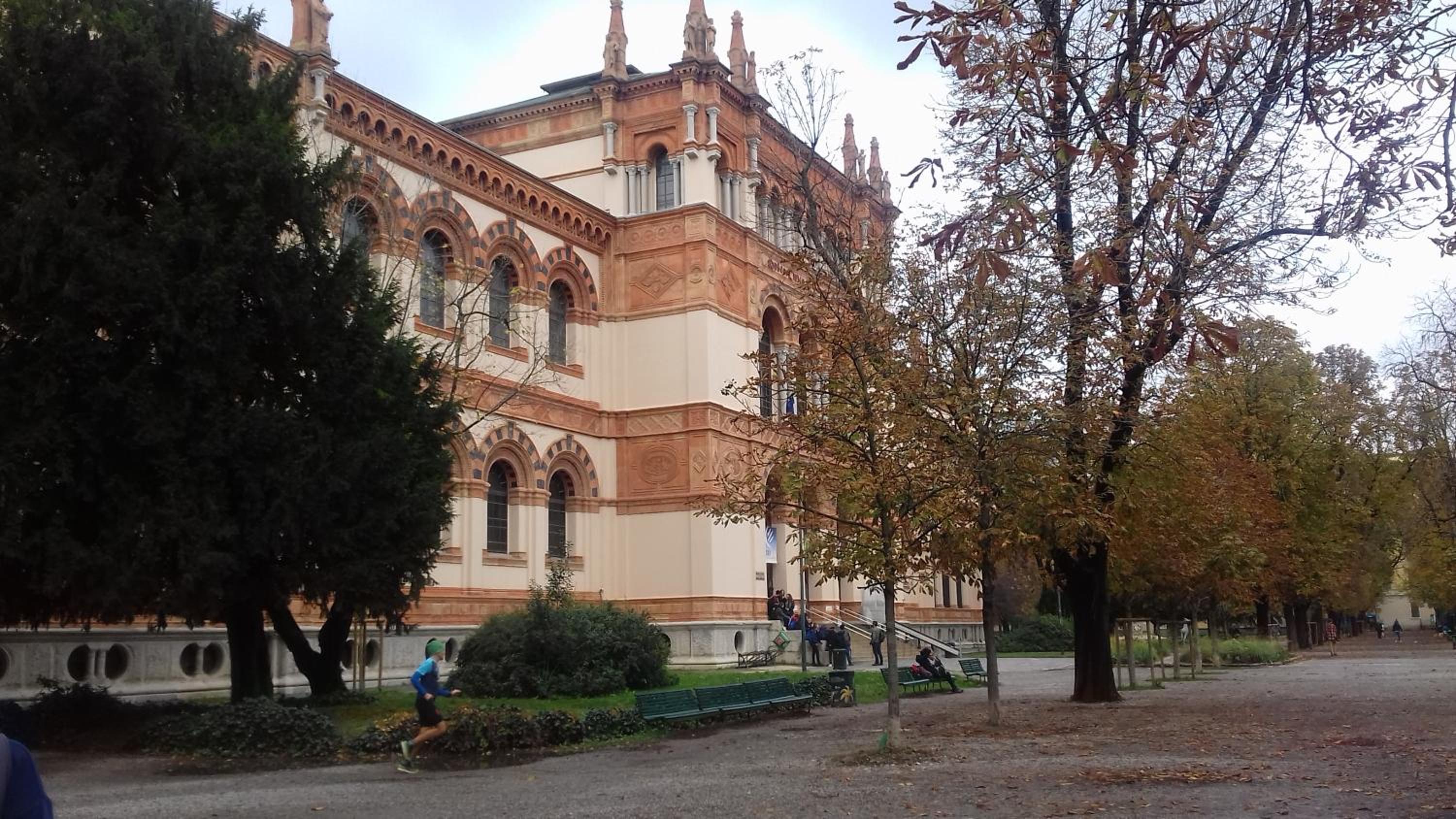 10 Via Giuseppe Sirtori