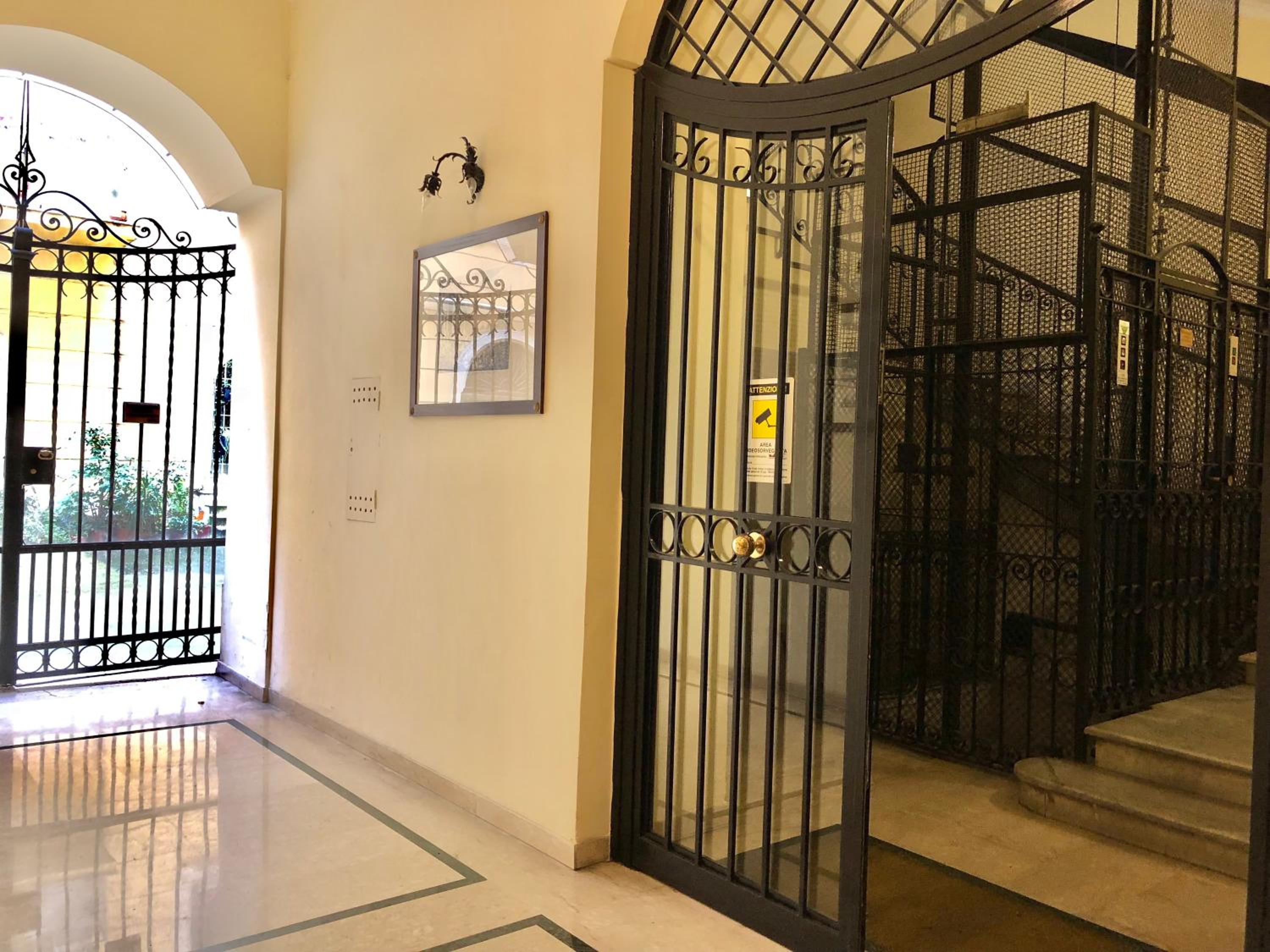 Gracchi Guest House