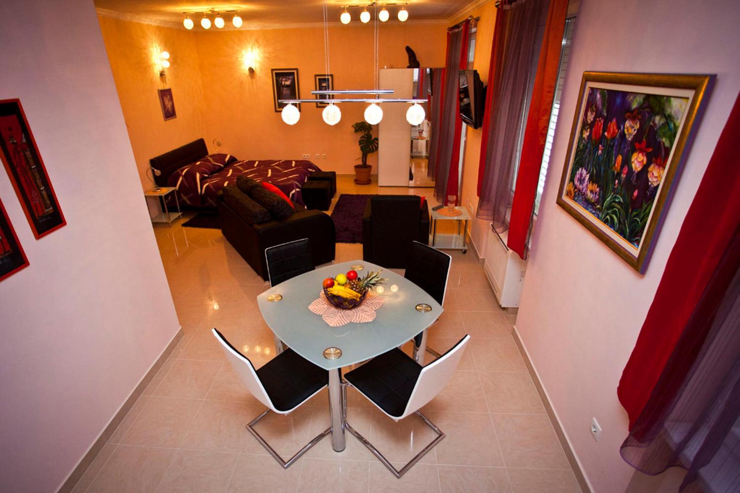 Split Apartments Peric view 4