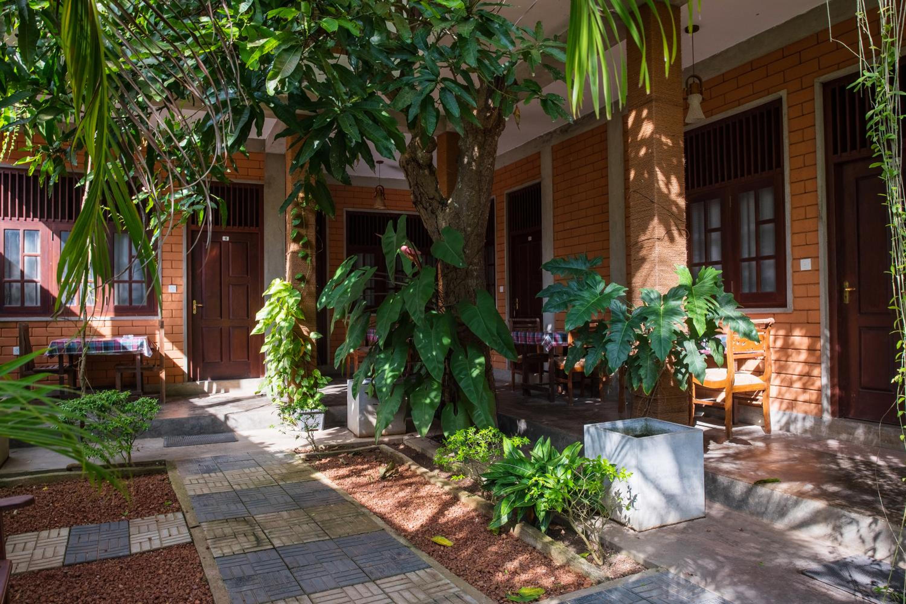 Hotel Eco Square Resort - Image 1