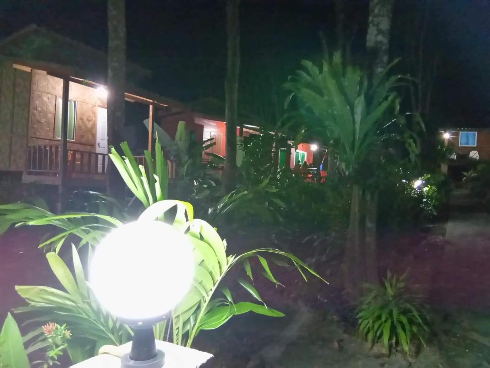 Lanta Maikeaw Bungalow