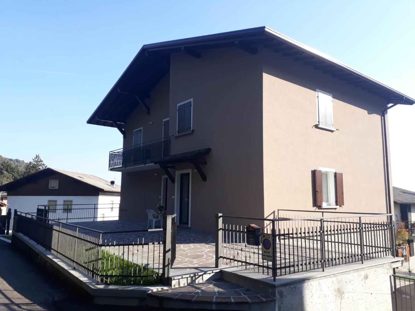 Appartamento Alba view 3