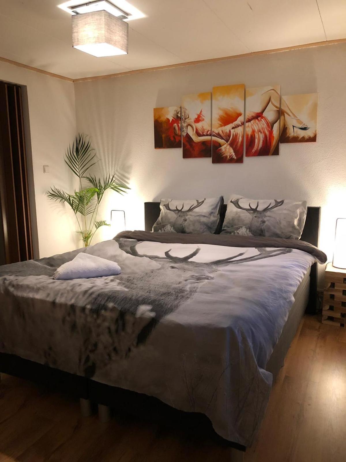 Luxe vakantiehuis in het bos view 3