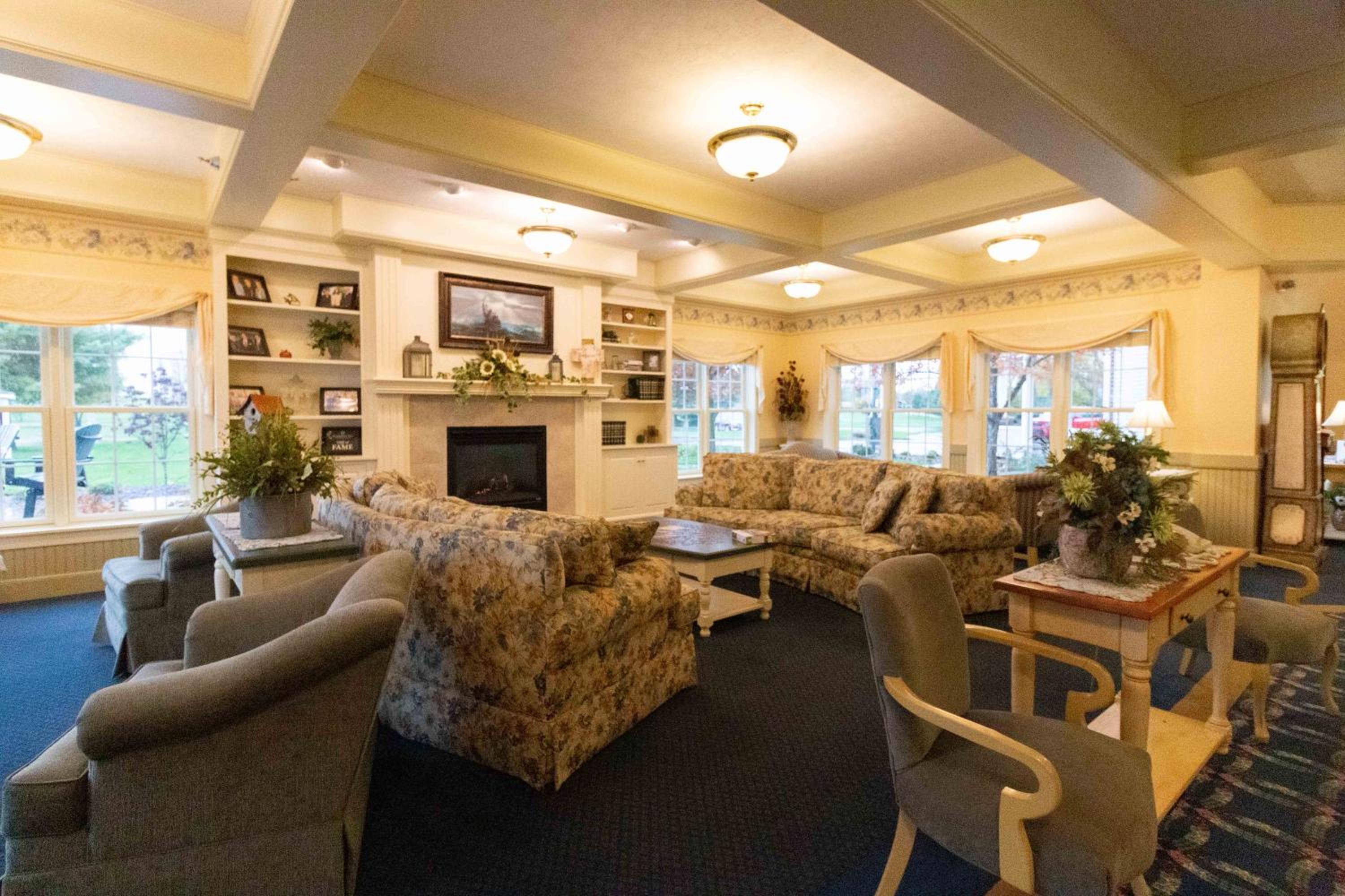 Essenhaus Inn & Conf. Center