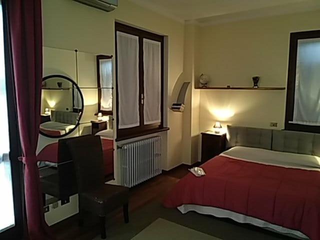 Photo 33