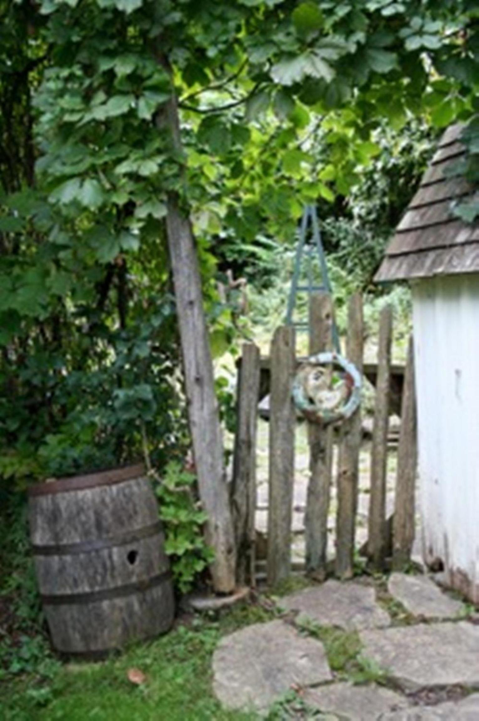 Burley's Executive Garden Suite