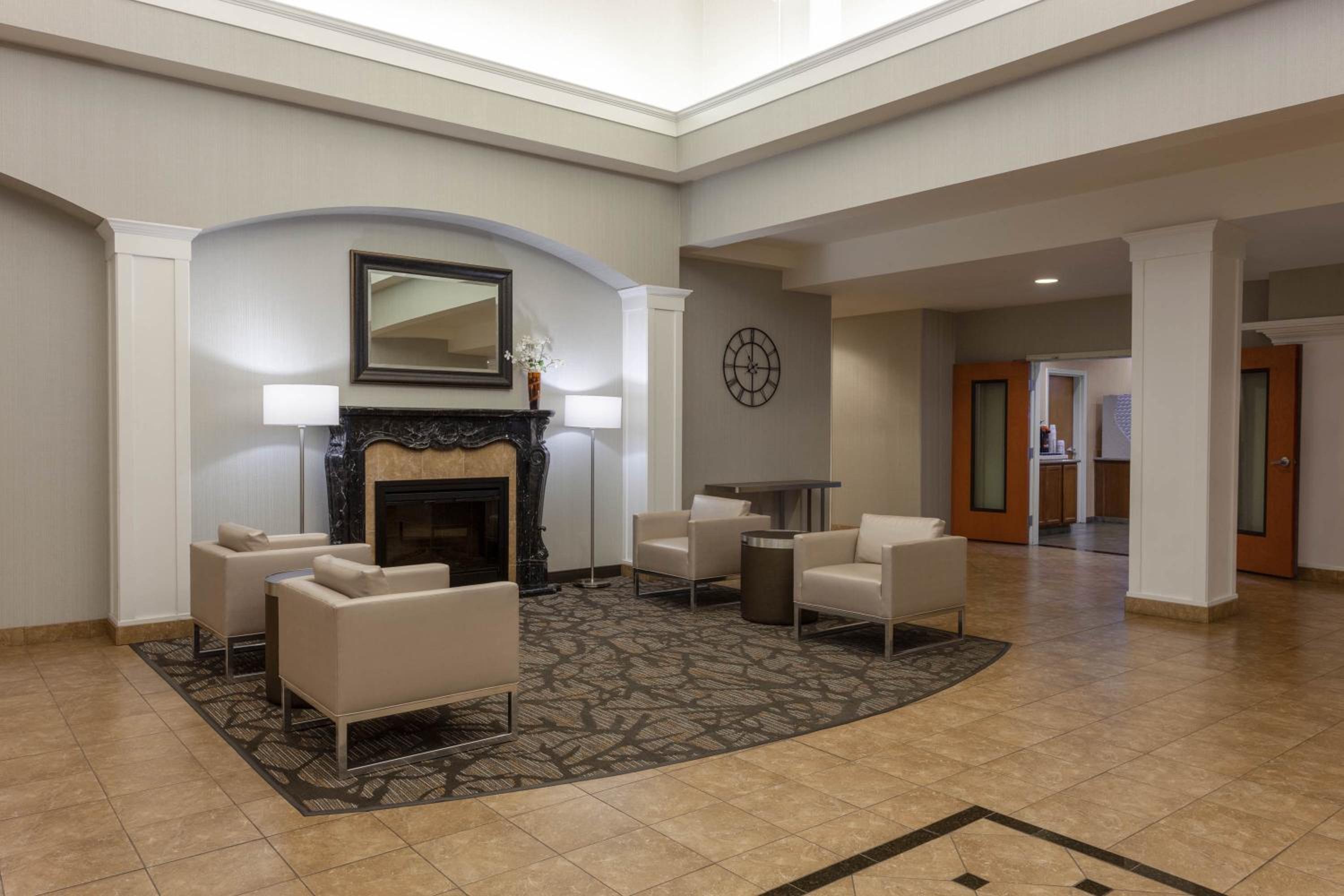 Moses Lake Vacations - Wingate by Wyndham Moses Lake - Property Image 1