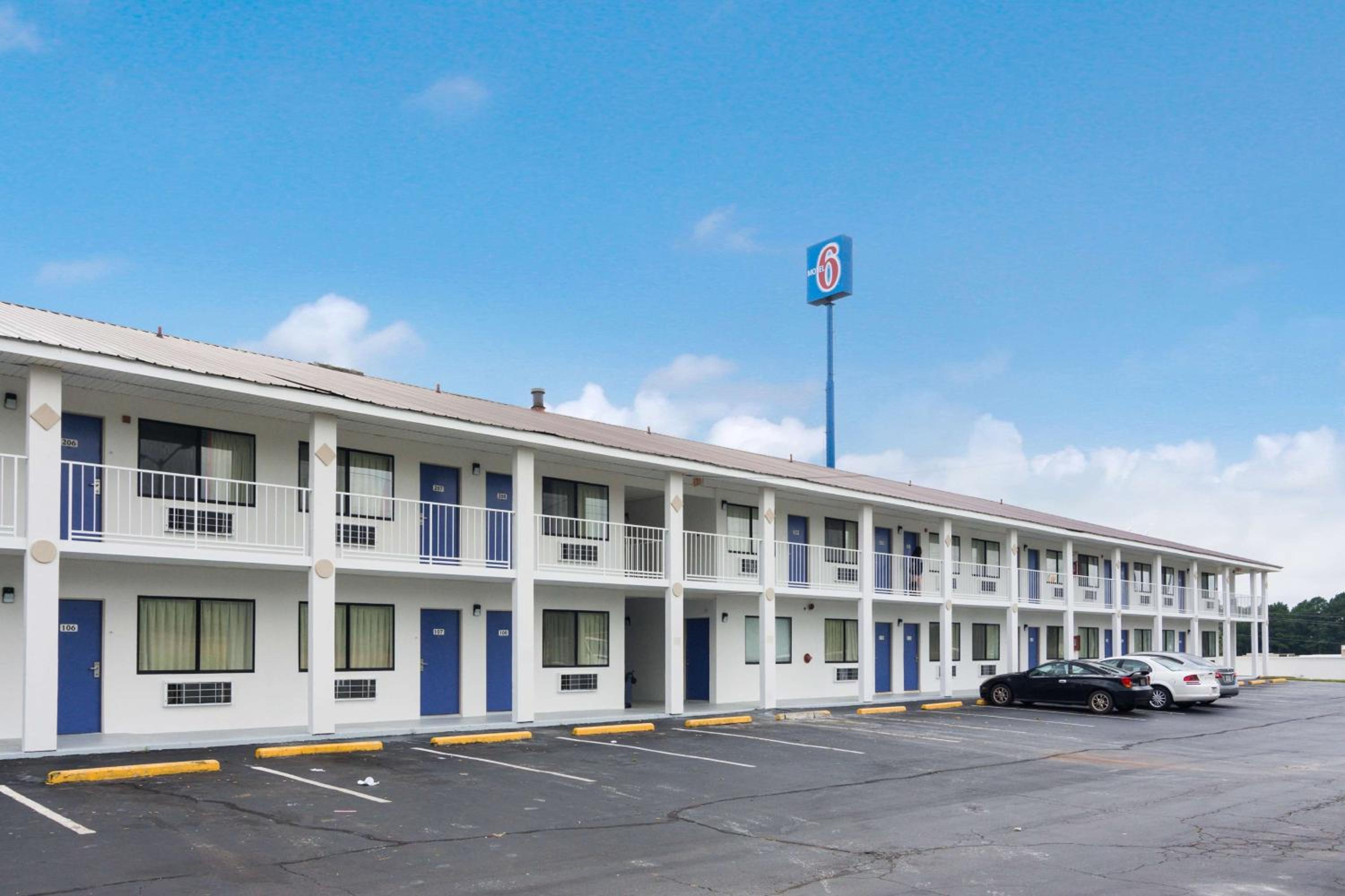 Motel 6-Bremen, GA view 3
